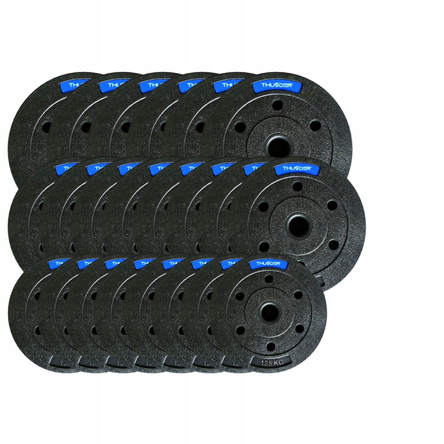 Czarne talerze obciążeniowe ułożone w stos. Widoczne niebieskie etykiety Thunder. Każdy talerz ma centralny otwór i mniejsze otwory wokół niego.
