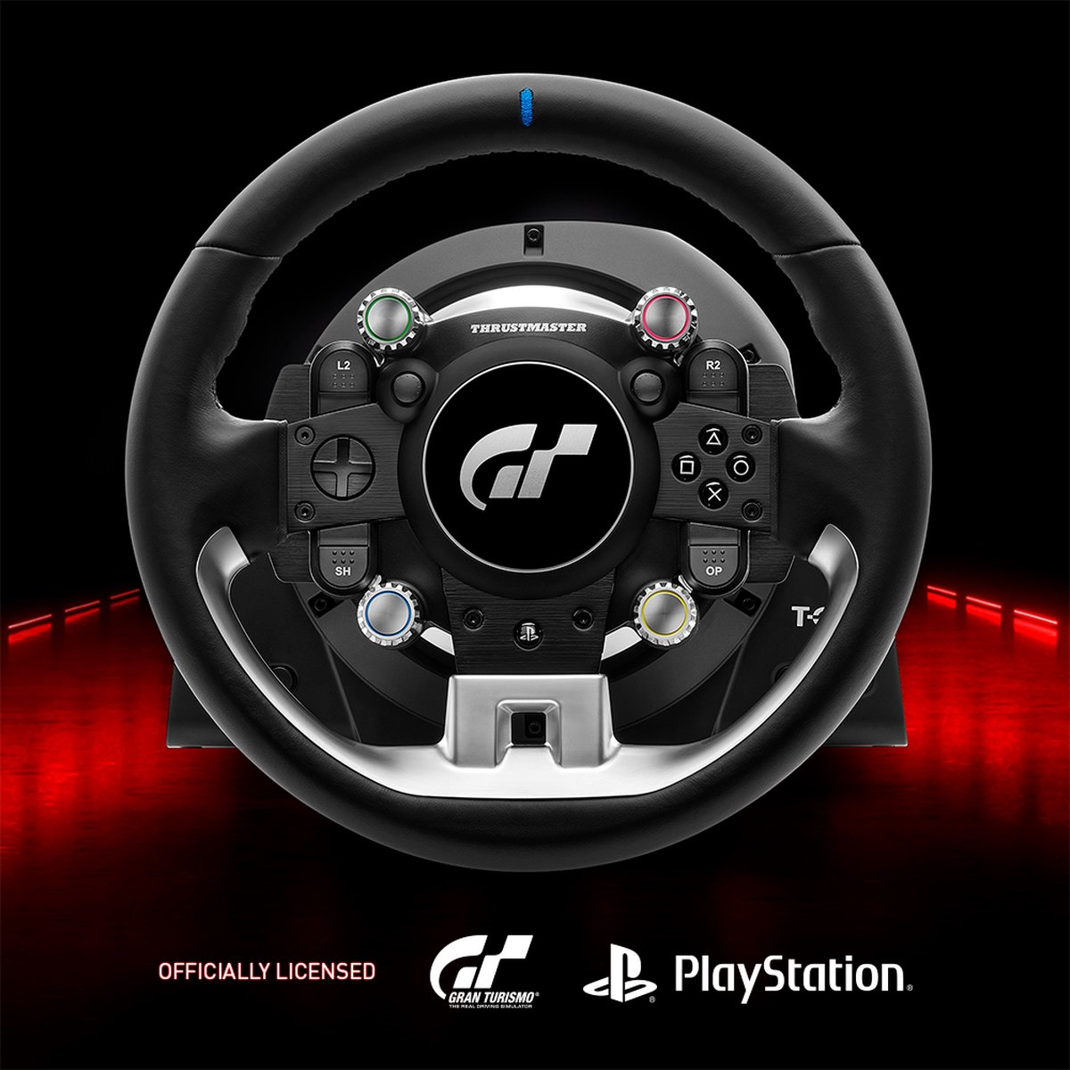 Ein schwarzes Thrustmaster-Rennlenkrad mit Knöpfen und Logos. In der Mitte befindet sich das Gran Turismo-Logo, offiziell lizenziert von PlayStation.