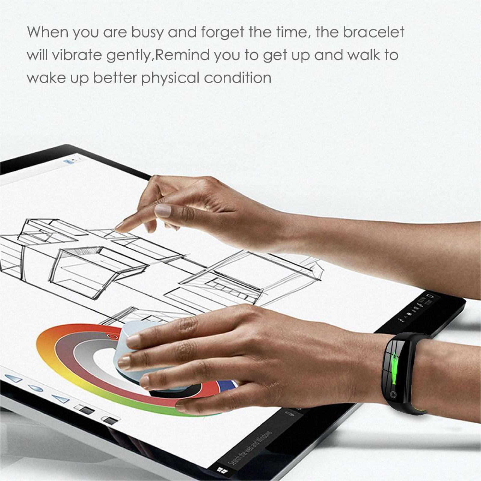 Eine Person benutzt eine Maus auf einem Tablet. Am Handgelenk befindet sich ein Smart-Armband. Der Bildschirm zeigt eine Zeichnung.
