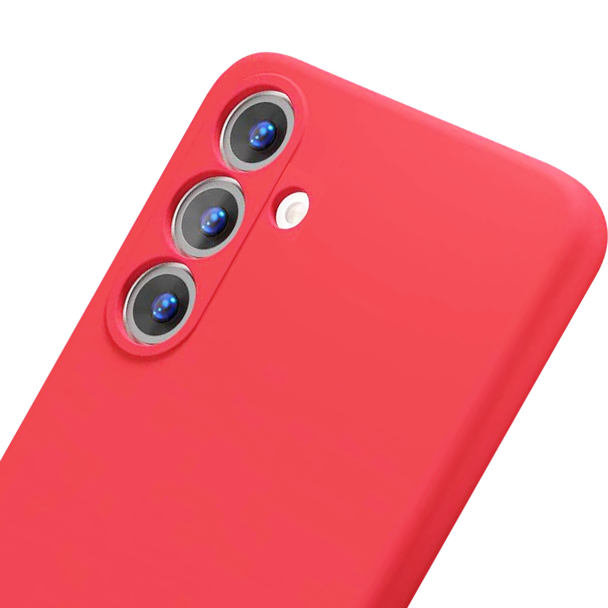 Una custodia rossa per telefono con tre lenti della fotocamera e un flash. La custodia è angolata, su sfondo bianco.