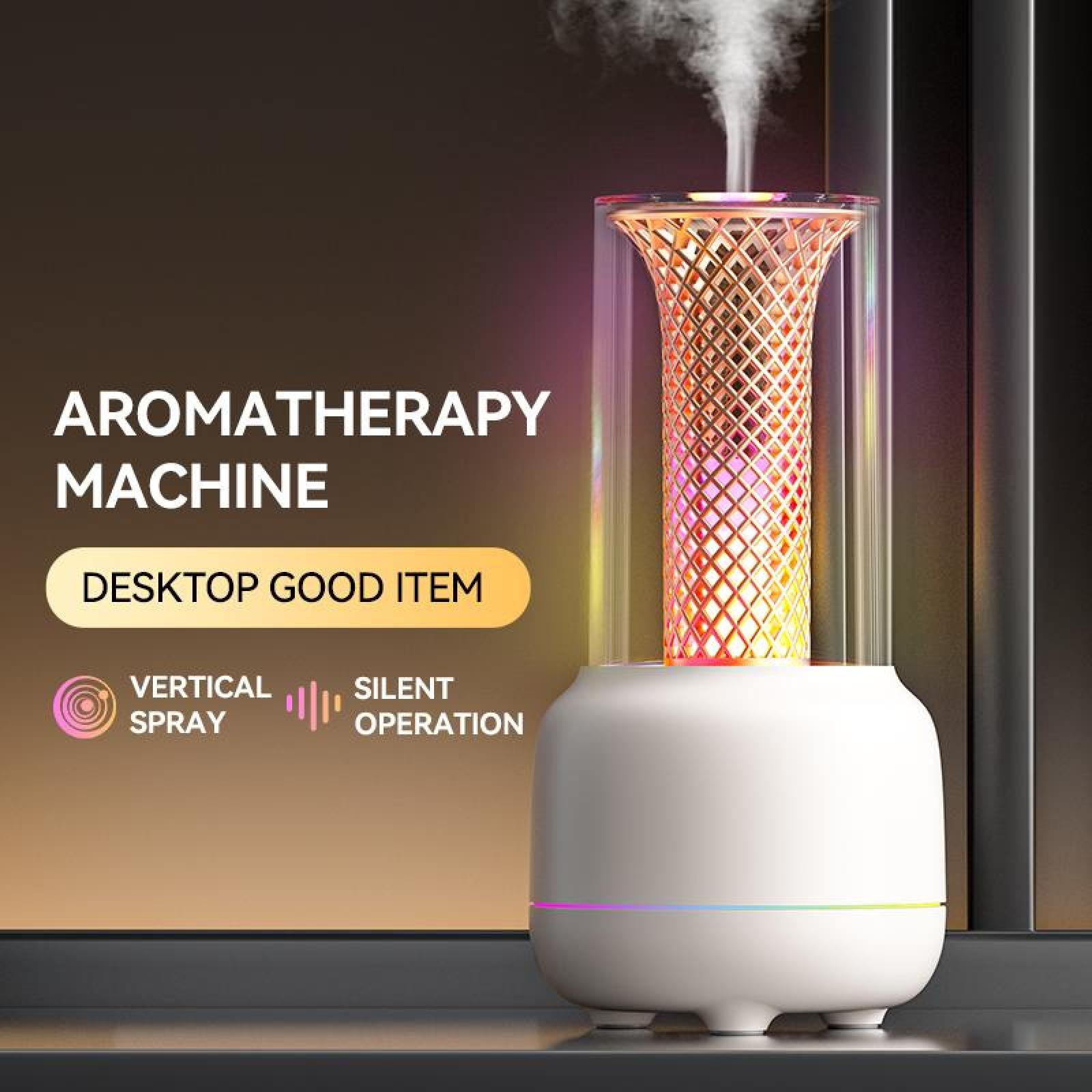 Eine weiße Aromatherapie-Maschine mit gemustertem Aufsatz und Dampf. Text lautet 'Aromatherapie-Maschine', 'Desktop Good Item'.