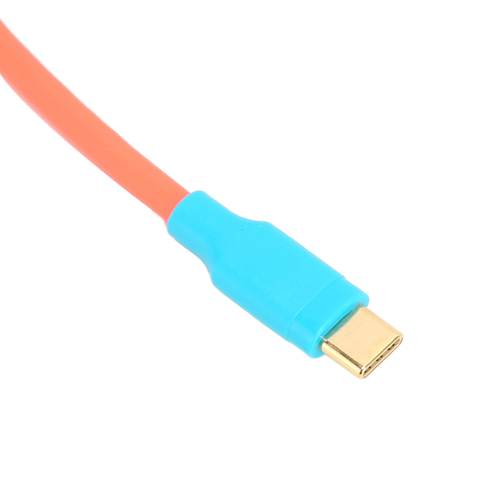 Ein orangefarbenes und blaues Kabel mit einem goldenen USB-C-Anschluss auf weißem Hintergrund. Das Kabel verläuft nach links oben.
