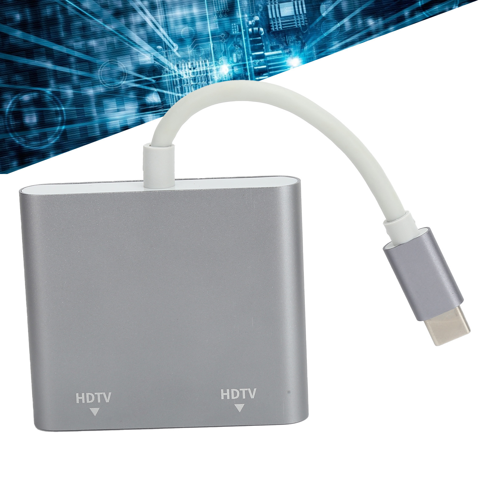 Silberner Adapter mit weißem Kabel und USB-C-Anschluss. Der Hintergrund hat ein blaues Tech-Design.