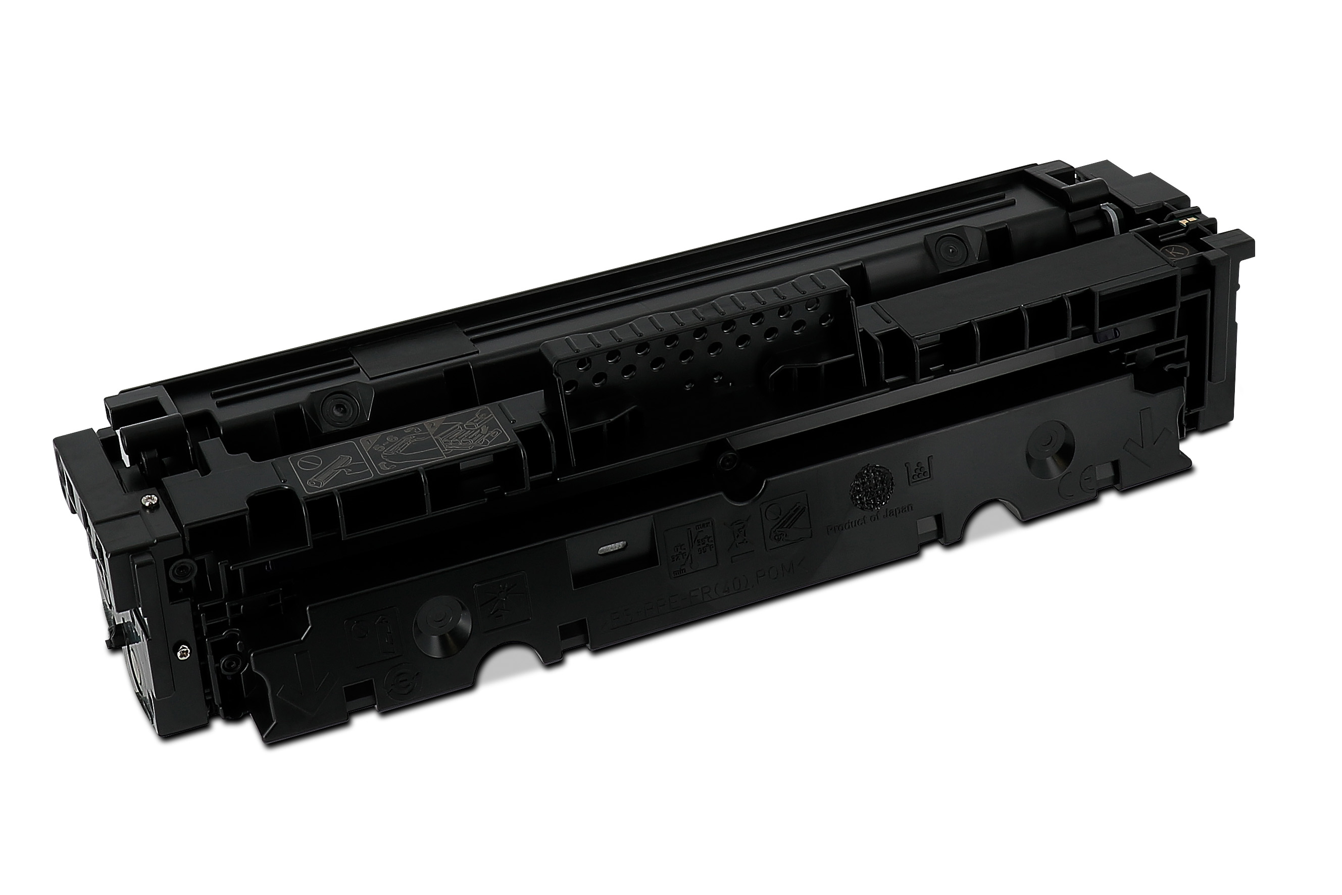 Una cartuccia toner nera per stampante su sfondo bianco. Forma rettangolare con vari dettagli e marcature.