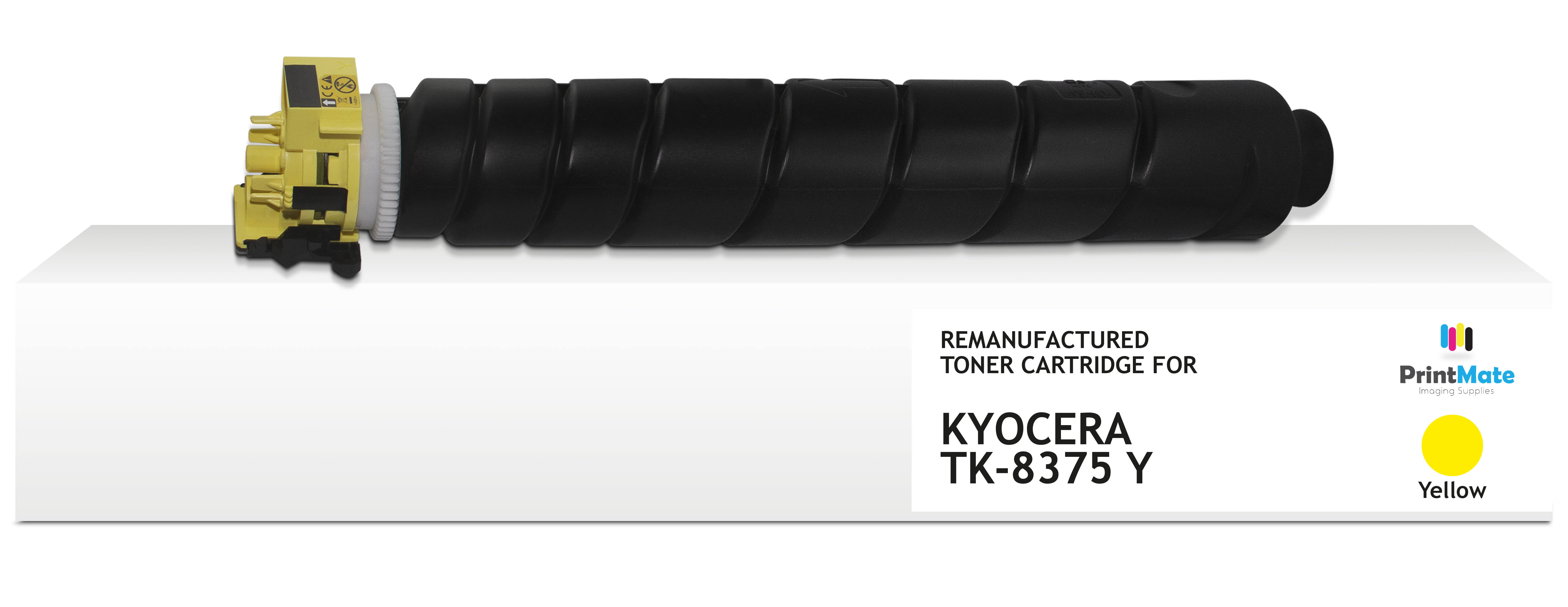 Una cartuccia toner gialla Kyocera TK-8375 Y. La cartuccia nera è su una superficie bianca, con il logo PrintMate e un punto giallo.