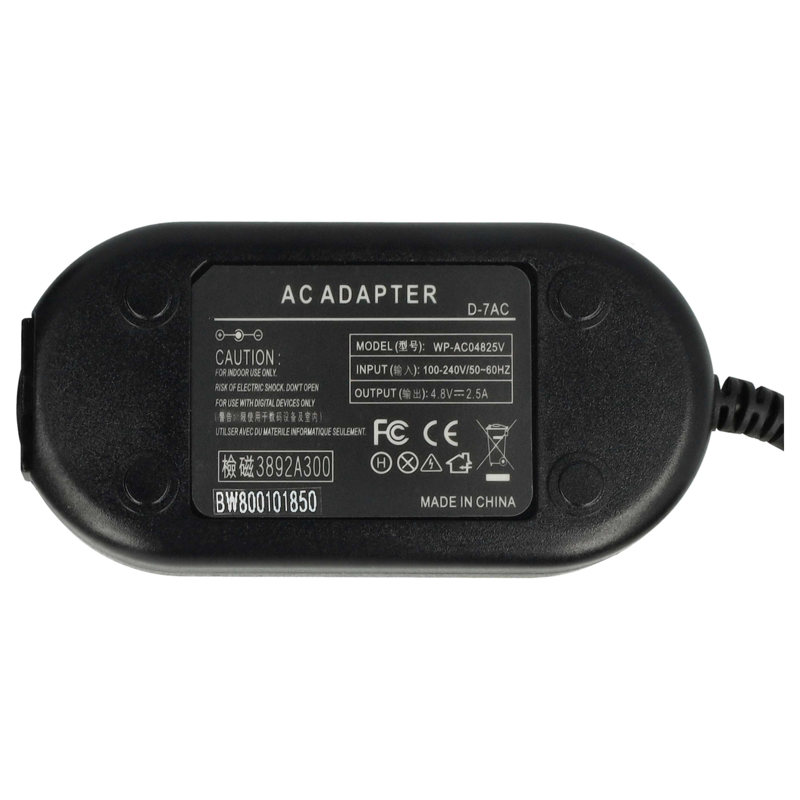 Schwarzer AC-Adapter mit Text, Modellinformationen und Netzkabel. Text enthält 'AC Adapter', 'Made in China'.