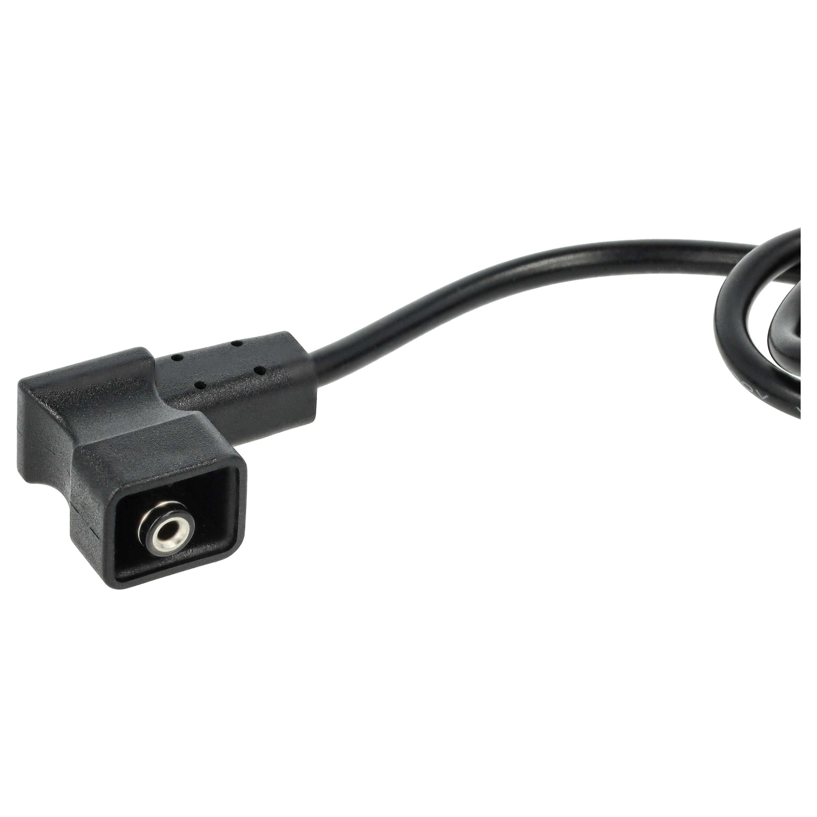Ein schwarzer, L-förmiger Stecker mit zylindrischer Buchse. Das Kabel biegt sich weg. Weißer Hintergrund.
