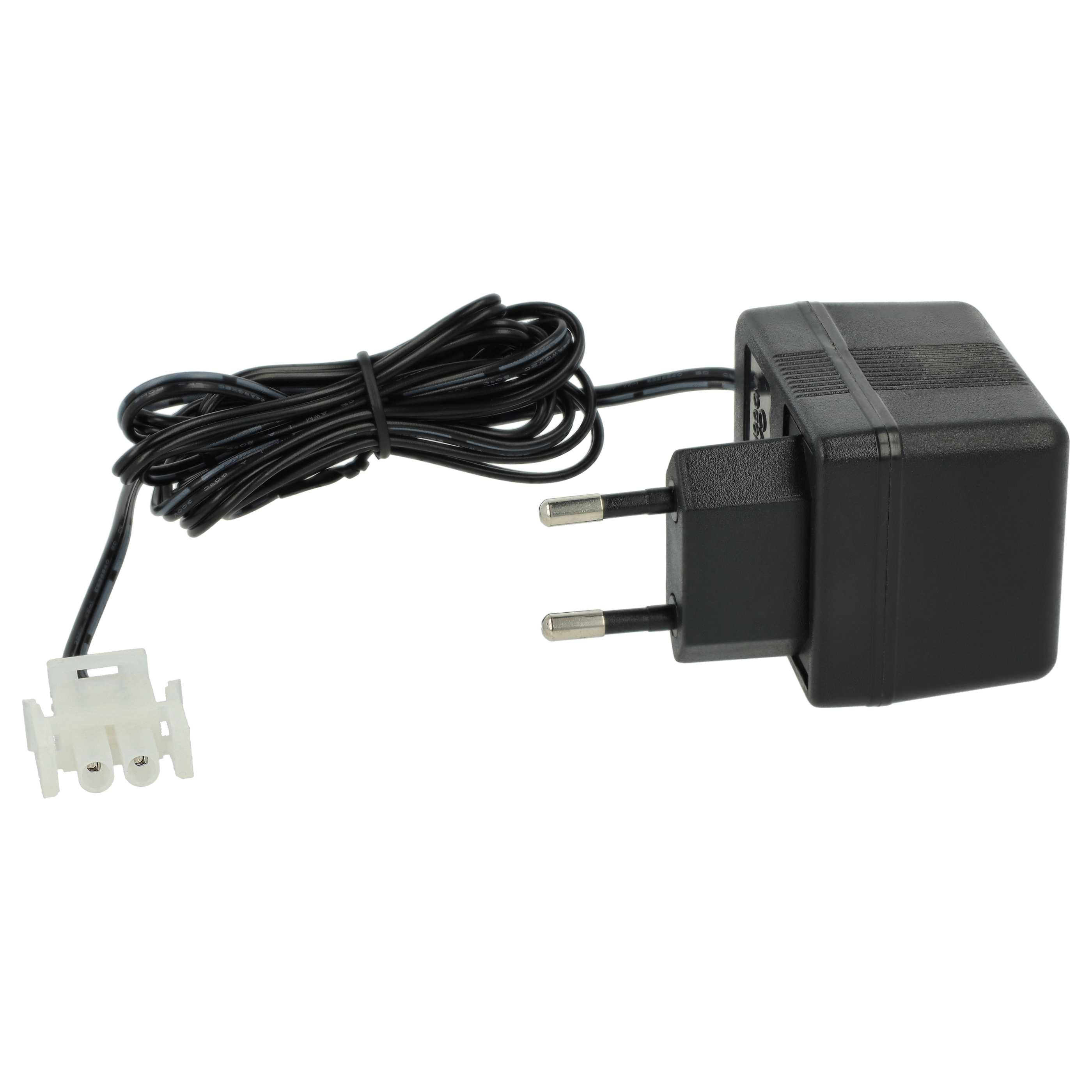 Ein schwarzes Netzteil mit Stecker und Kabel sowie einem weißen Stecker auf weißem Hintergrund.