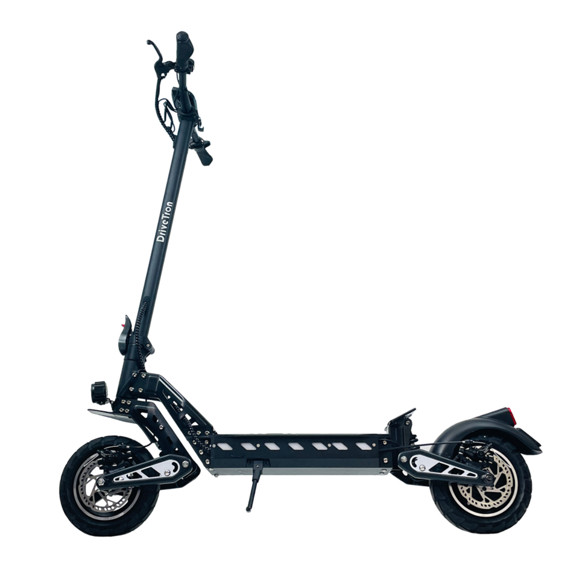 Czarny skuter elektryczny z nazwą marki DriveIron. Stoi na czarnym tle. Skuter ma dwa koła i kierownicę.