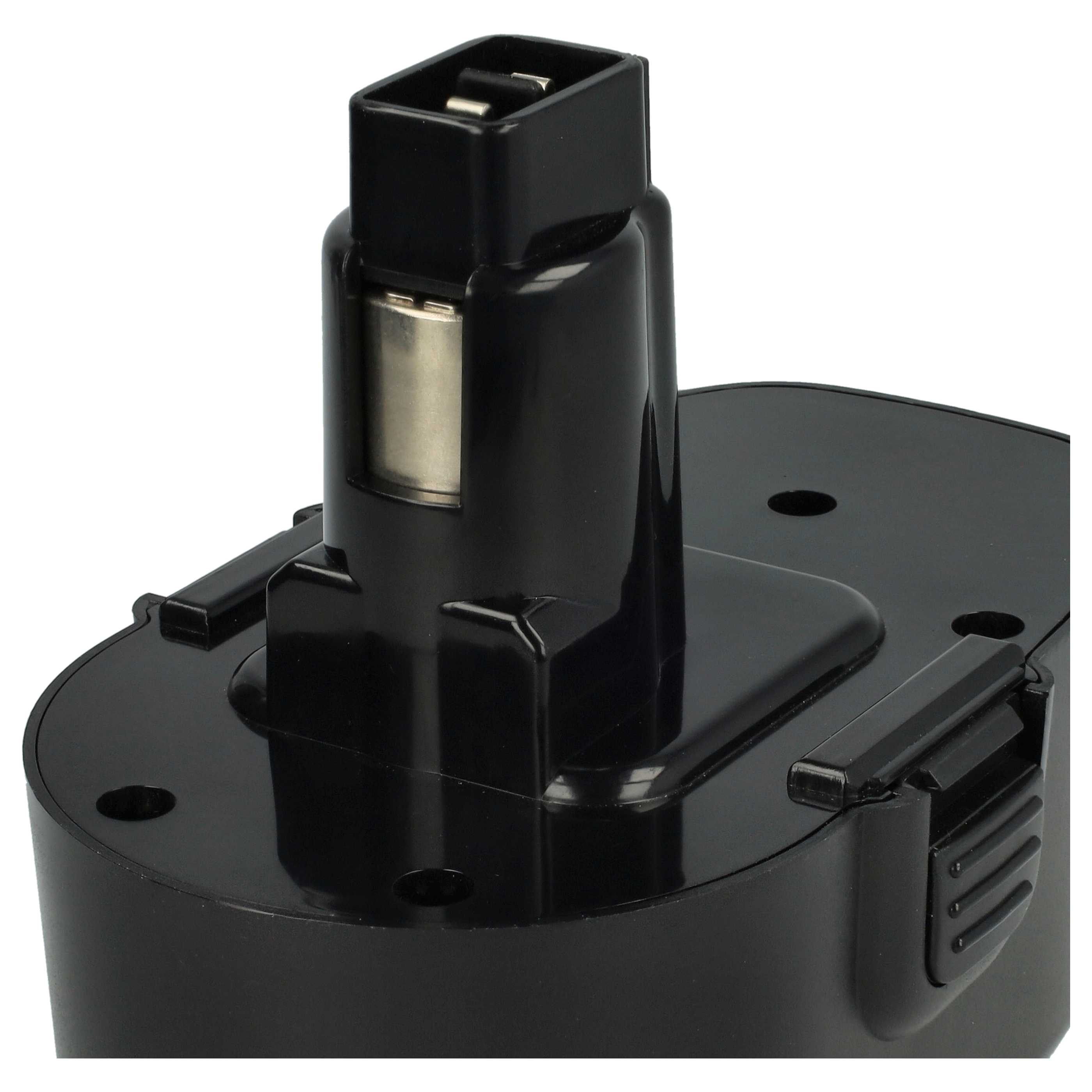Ein schwarzer Elektrowerkzeug-Akkupack mit einem Anschluss oben. Es hat einen silbernen Metallkontakt und eine schwarze Basis.