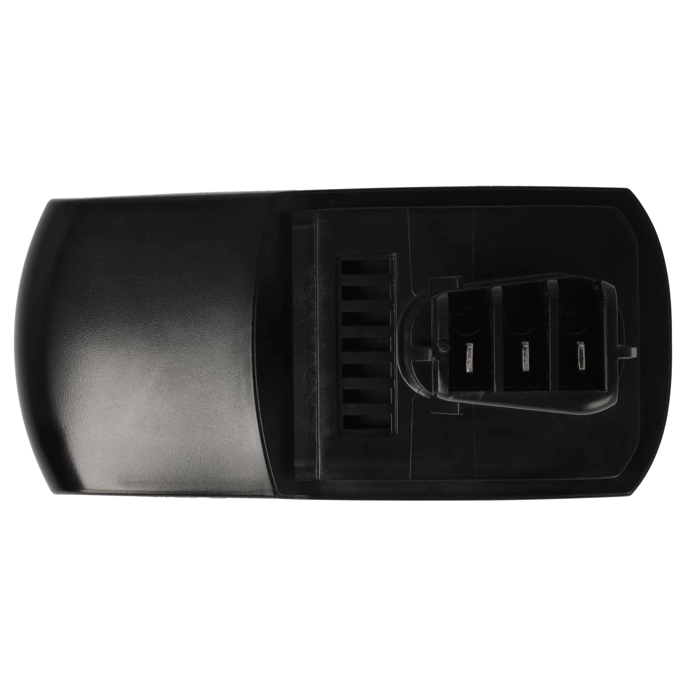 Ein schwarzes Kunststoffgerät mit rechteckiger Basis und einem dreipoligen Stecker, wahrscheinlich ein Werkzeugakku.