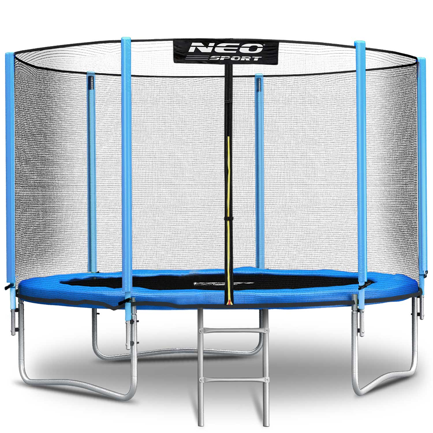 Niebieska trampolina z czarną siatką. Ma srebrną ramę i drabinę. Nazwa marki jest widoczna na górze.