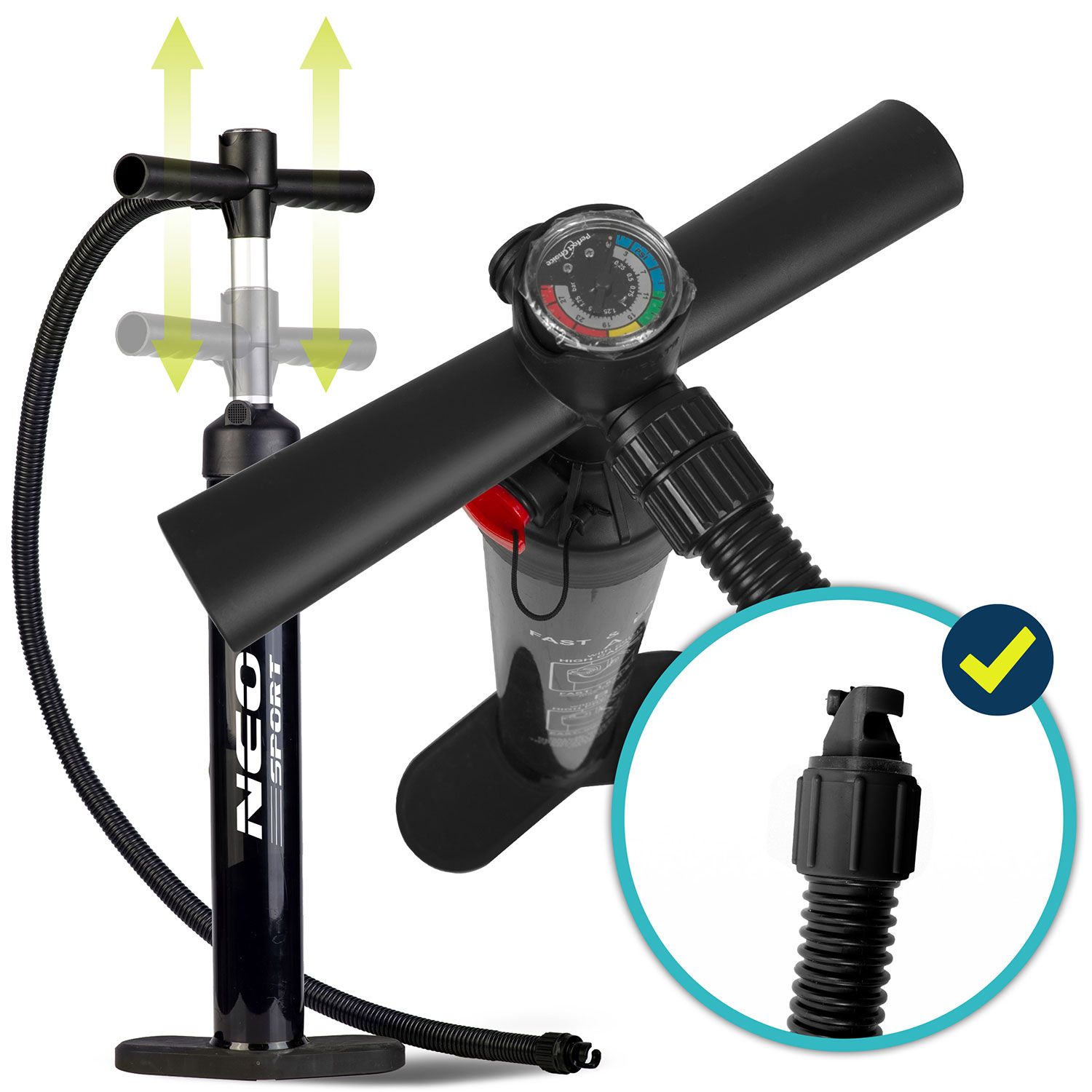 Czarna i srebrna pompka ręczna z manometrem. Zbliżenie pokazuje złącze węża. Strzałki wskazują pompowanie.