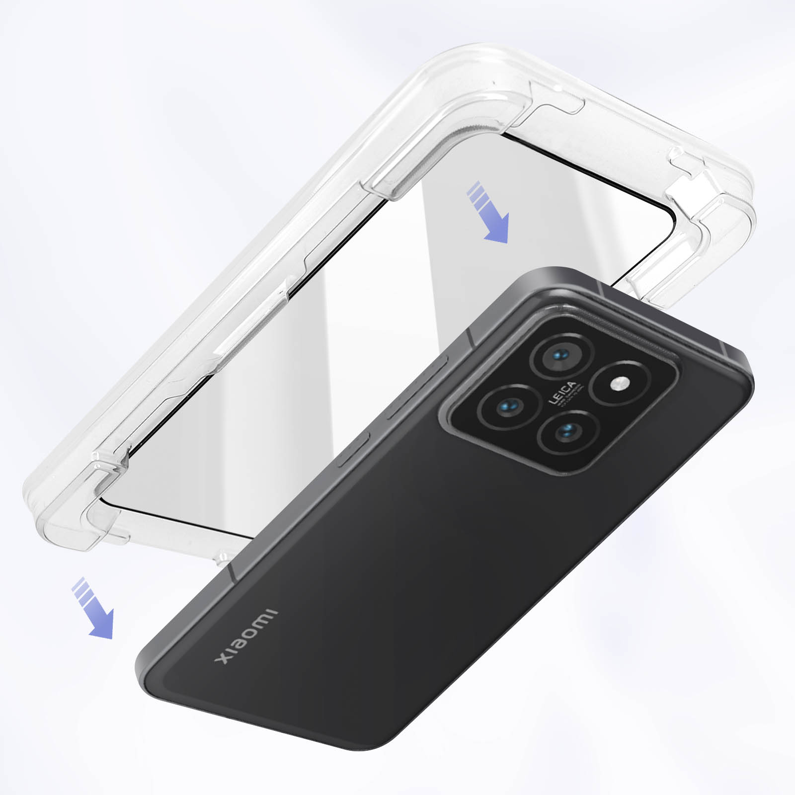 Un telefono Xiaomi nero con una custodia trasparente in fase di installazione. Frecce blu indicano la direzione della custodia. Logo Leica presente.