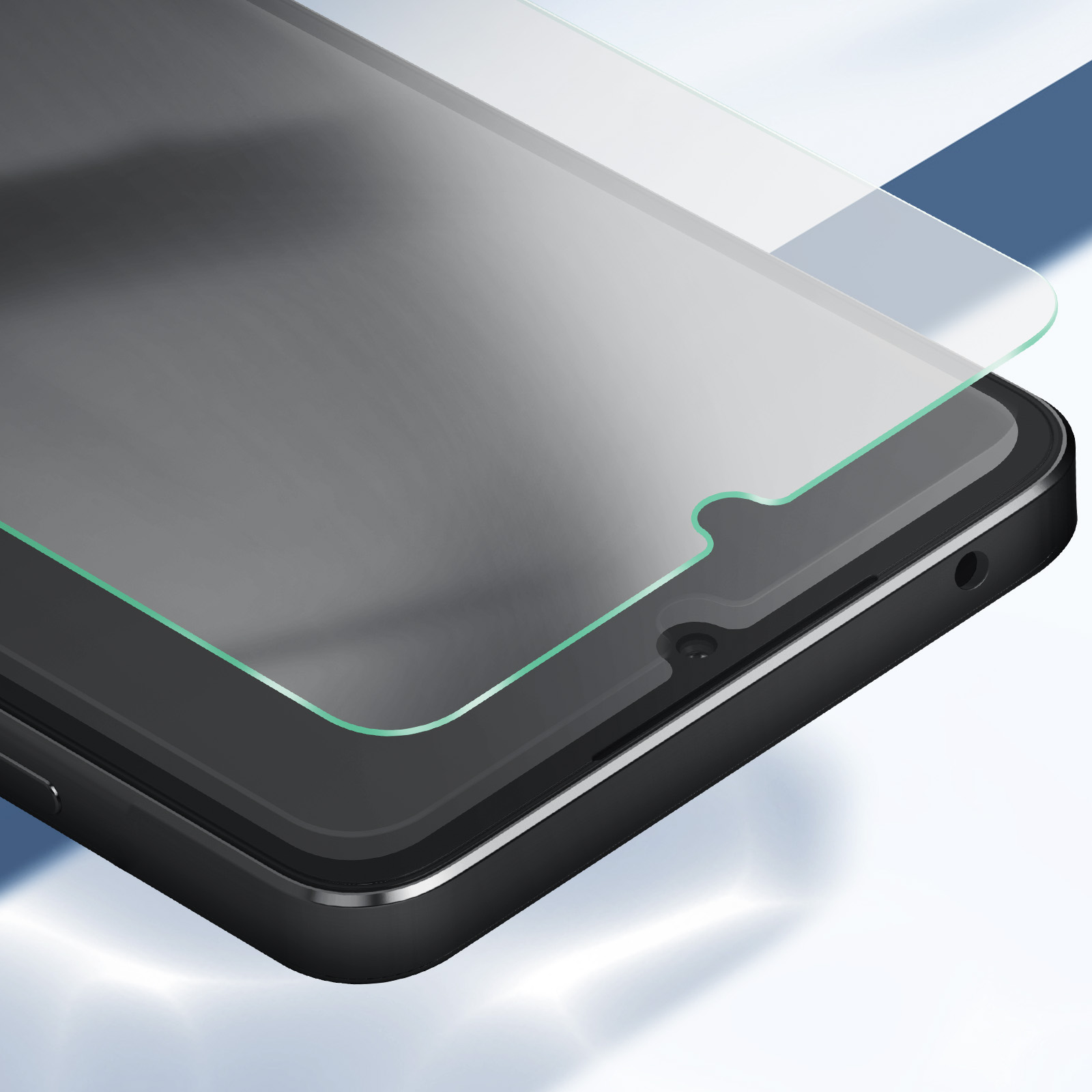 Primo piano di uno smartphone con una protezione per lo schermo applicata. Telefono nero, protezione in vetro, bordo verde, sfondo bianco e blu.