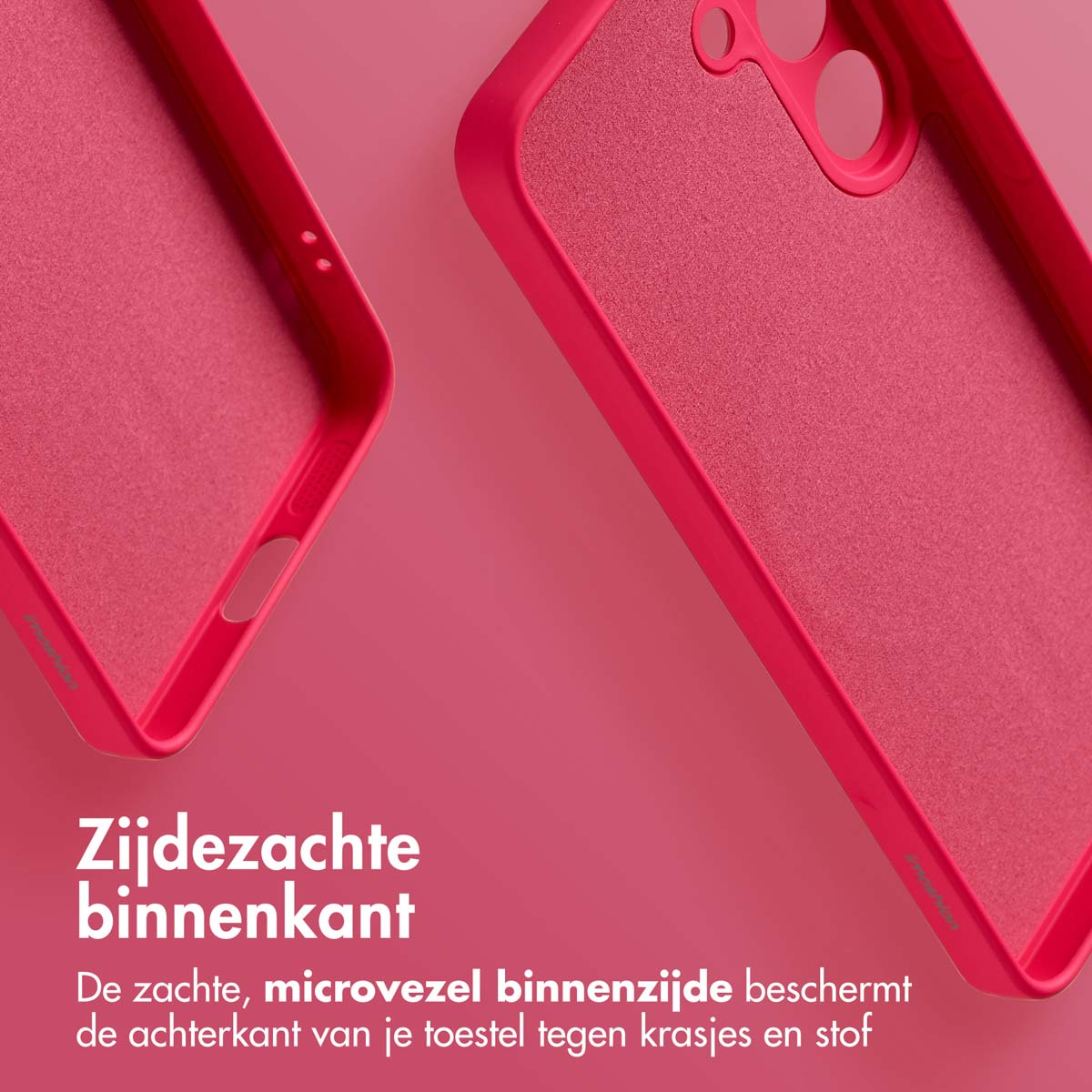 Twee roze telefoonhoesjes worden getoond op een roze achtergrond. De hoesjes zijn open en hebben een zacht, fluwelen binnenkant.