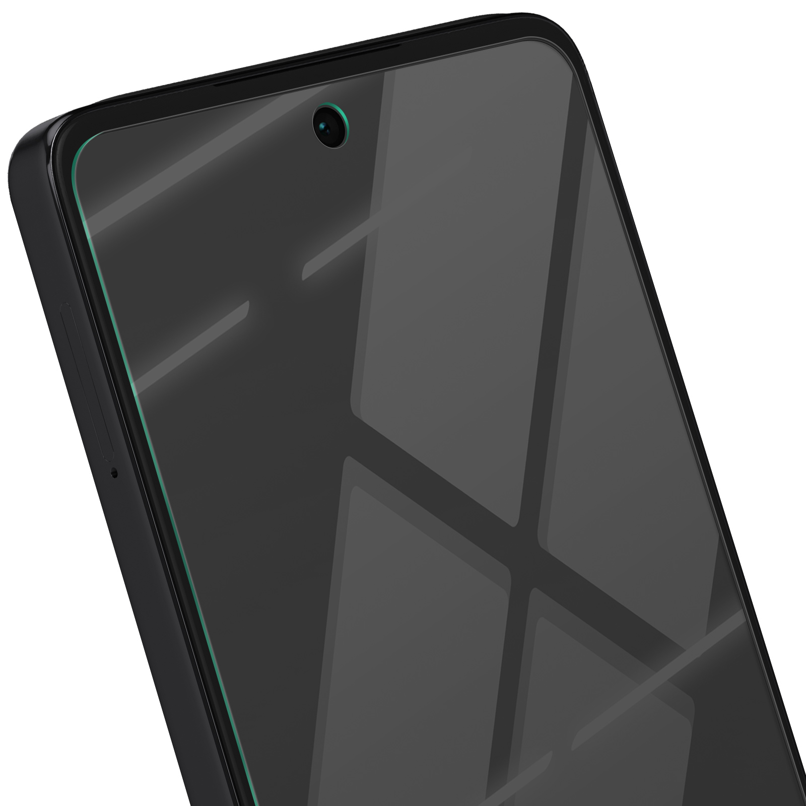 Primo piano di uno smartphone nero con protezione schermo bordata di verde. Obiettivo della fotocamera visibile in alto.