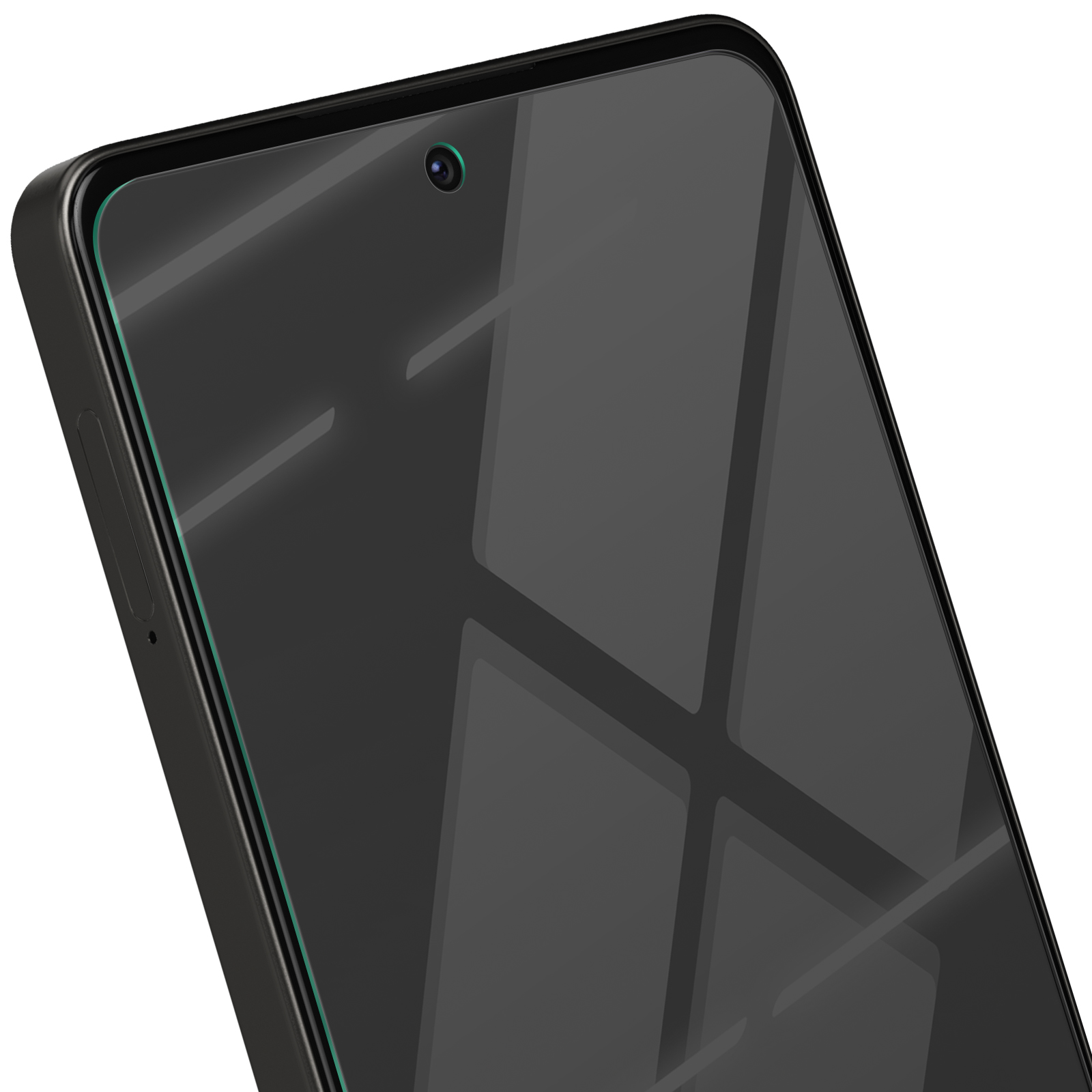 Primo piano di uno smartphone nero. Il display riflette la luce. Fotocamera frontale visibile. Bordo verde della protezione.