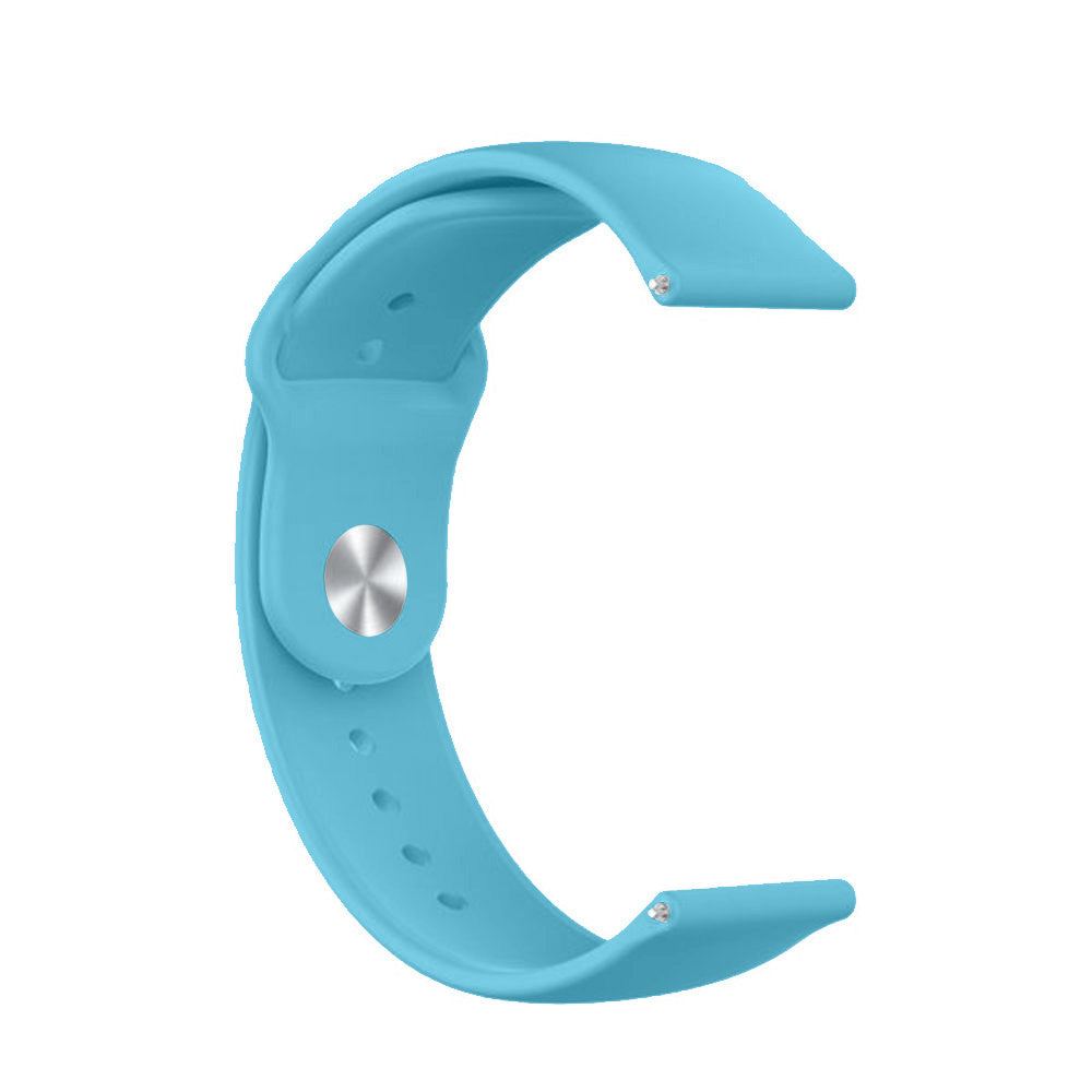 Ein hellblaues Uhrenarmband vor weißem Hintergrund. Es hat einen Metallverschluss und mehrere Löcher zur Anpassung.