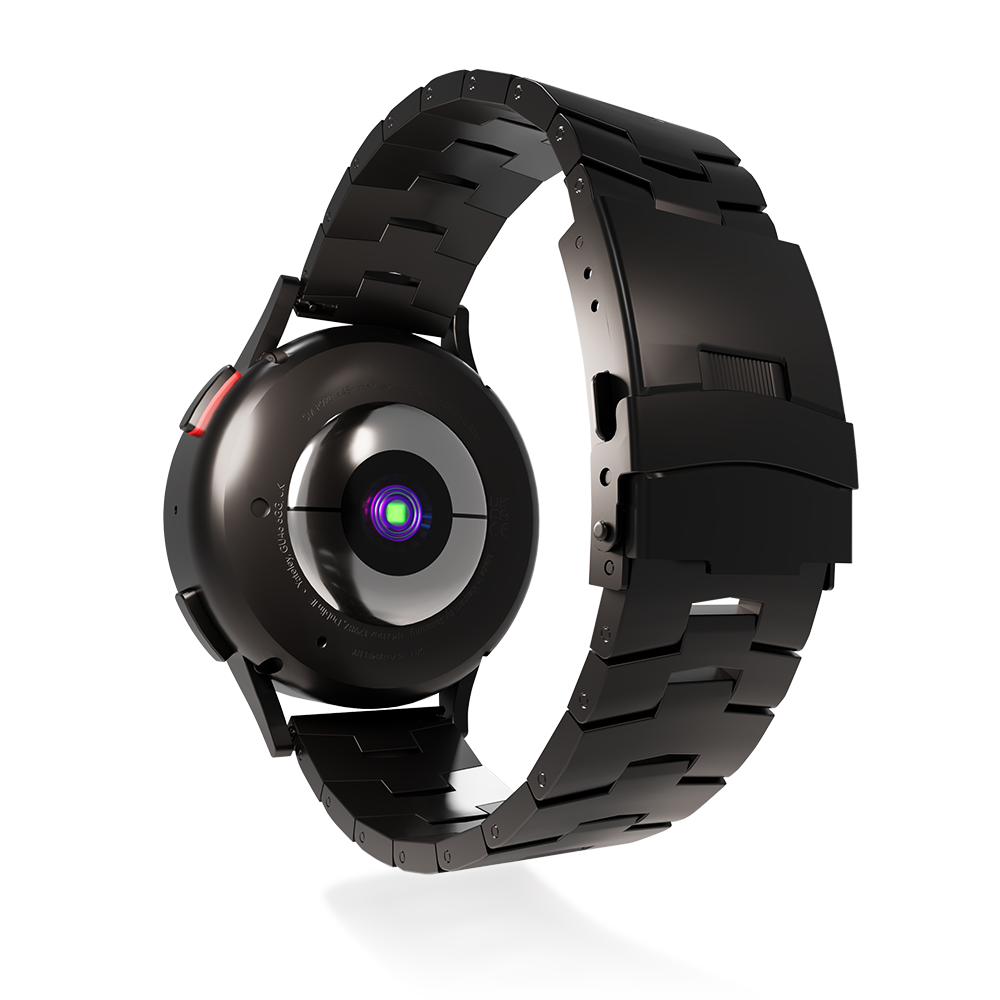 Schwarze Smartwatch auf weißem Hintergrund, mit Metallarmband. Auf der Rückseite befindet sich ein Herzfrequenzsensor und eine rote Taste.