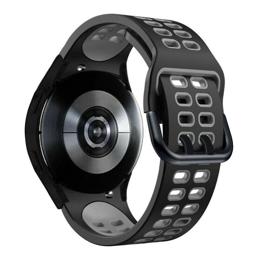 Eine schwarze Smartwatch mit einem schwarz-grauen Armband. Das Armband hat rechteckige Löcher.
