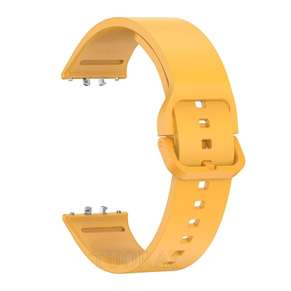 Ein gelbes Uhrenarmband vor weißem Hintergrund. Es hat eine Schnalle und Löcher zur Anpassung. Die Marke 'TUORAY' ist sichtbar.