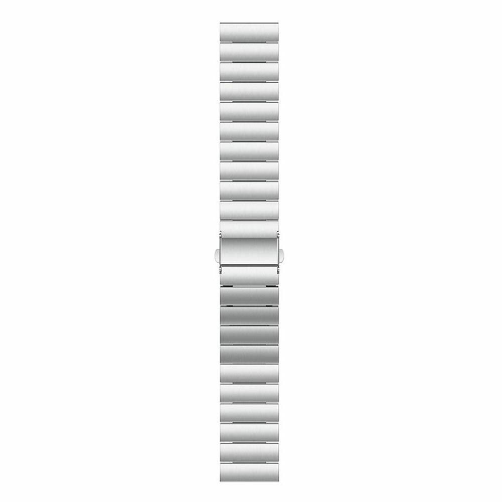 Ein Edelstahl-Uhrenarmband mit Verschluss. Das Armband besteht aus rechteckigen, verbundenen Gliedern und ist auf weißem Hintergrund isoliert.