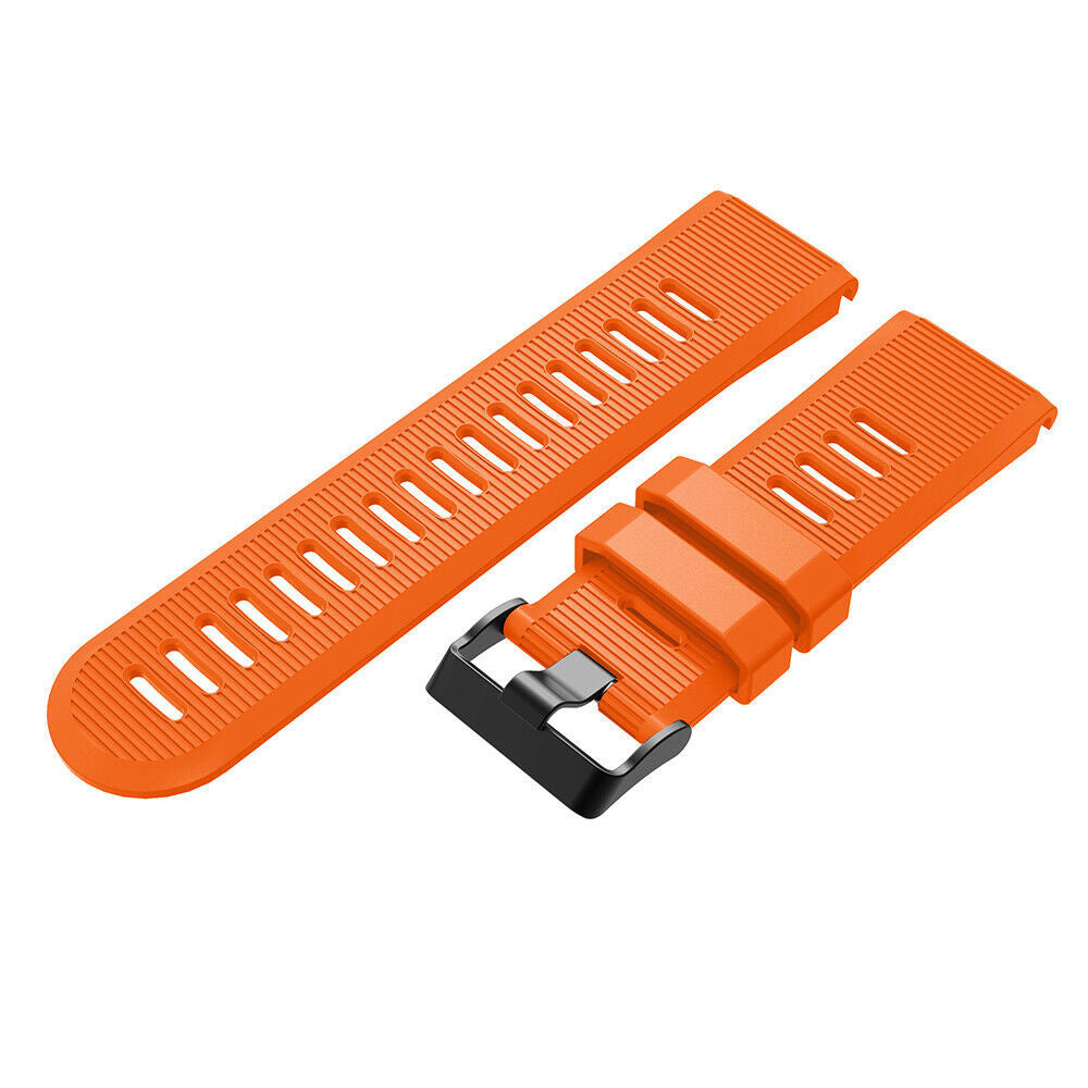 Zwei orangefarbene Uhrenarmbänder mit schwarzen Schnallen. Eines lang, eines kurz. Beide haben parallele Linien und Löcher zur Anpassung.