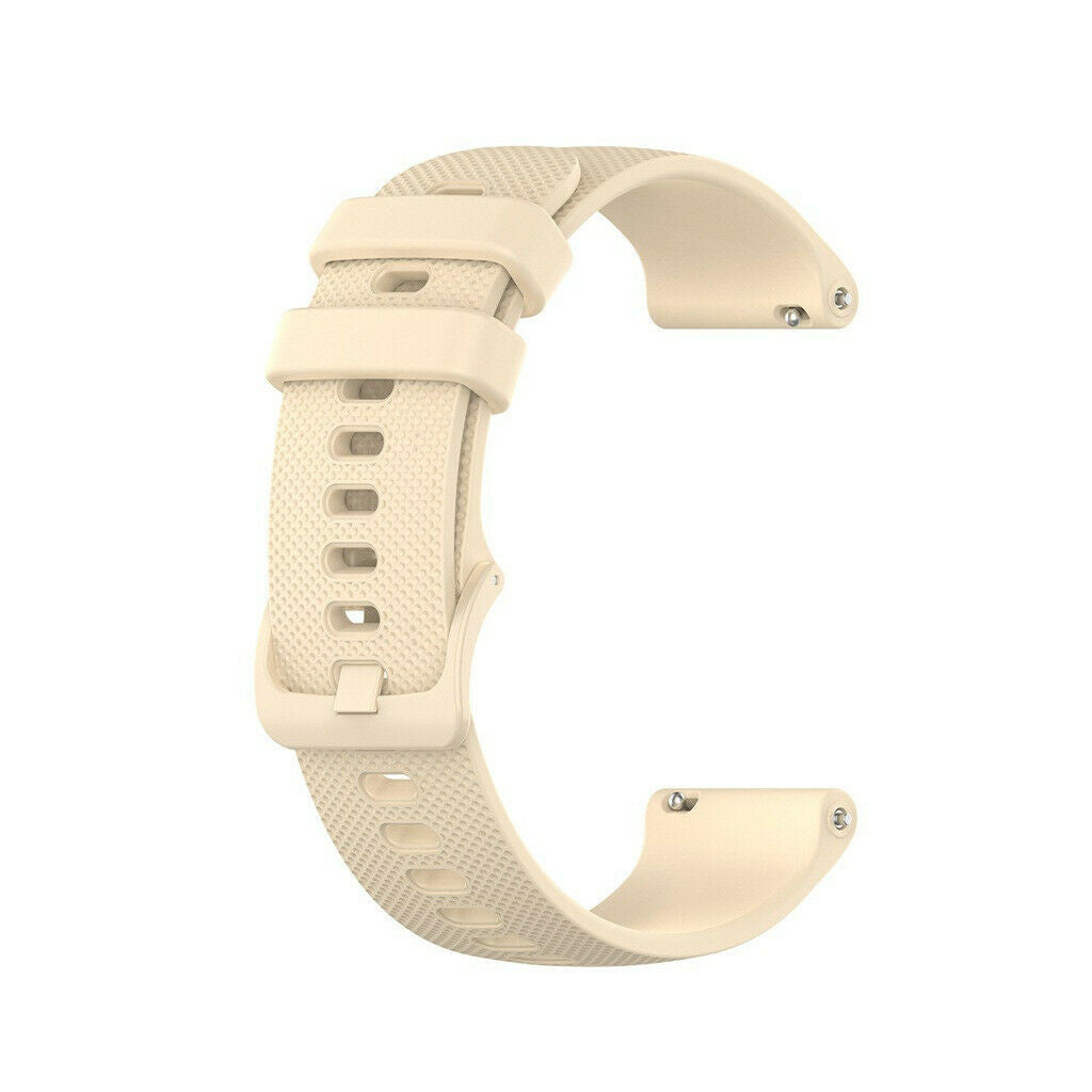 Ein beigefarbenes Uhrenarmband in C-Form auf weißem Hintergrund. Es hat Löcher zur Anpassung und eine Schnalle. Das Band ist strukturiert.