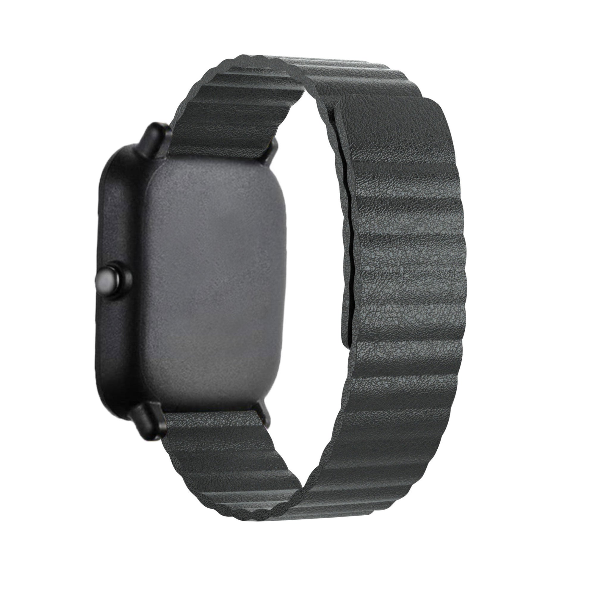 Eine schwarze Smartwatch mit strukturiertem Armband wird vor weißem Hintergrund gezeigt. Die Uhr ist angewinkelt und zeigt das Design des Armbands.