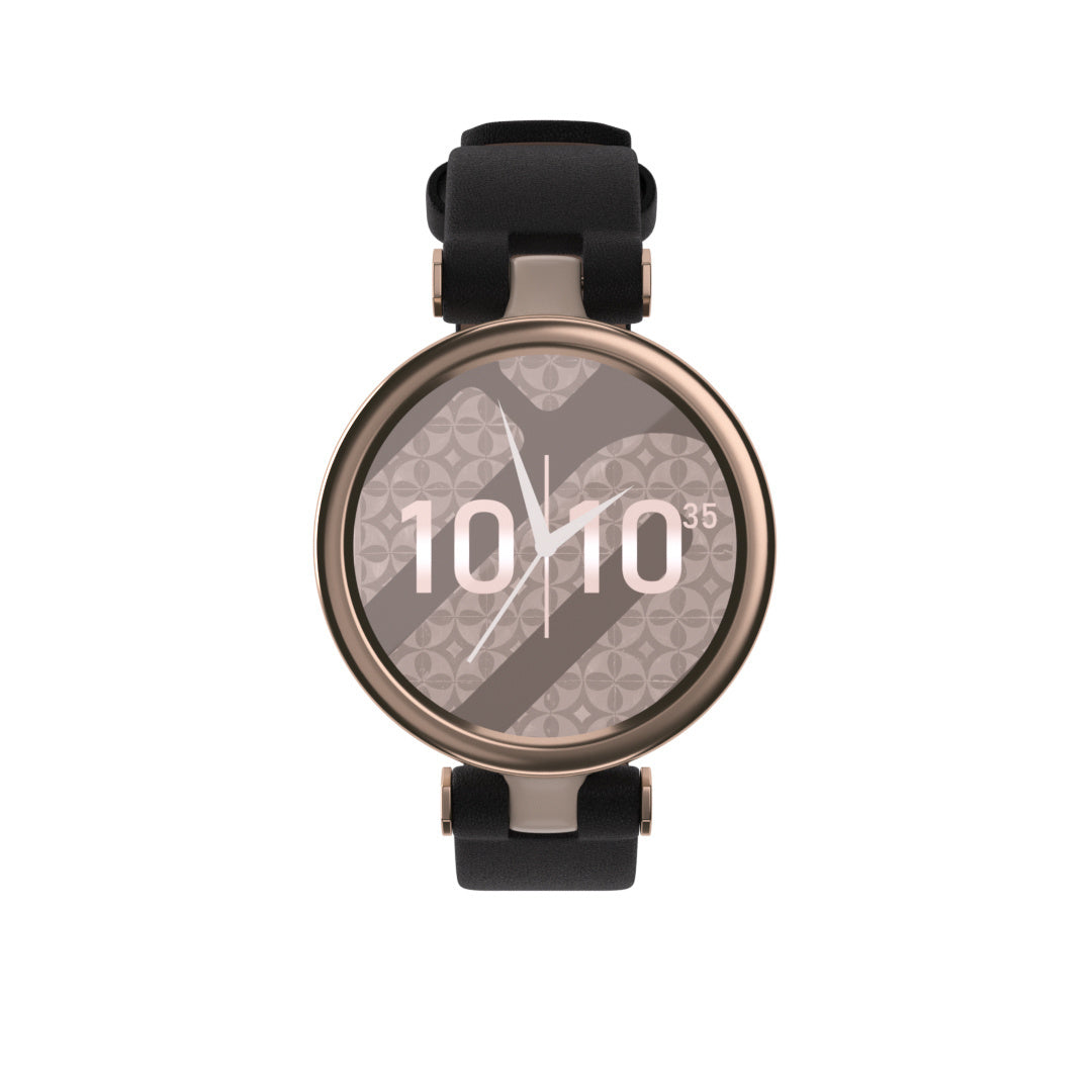 Eine Smartwatch mit rundem Zifferblatt zeigt 10:10 Uhr an. Sie hat eine goldene Lünette, ein schwarzes Armband und der Hintergrund ist weiß.