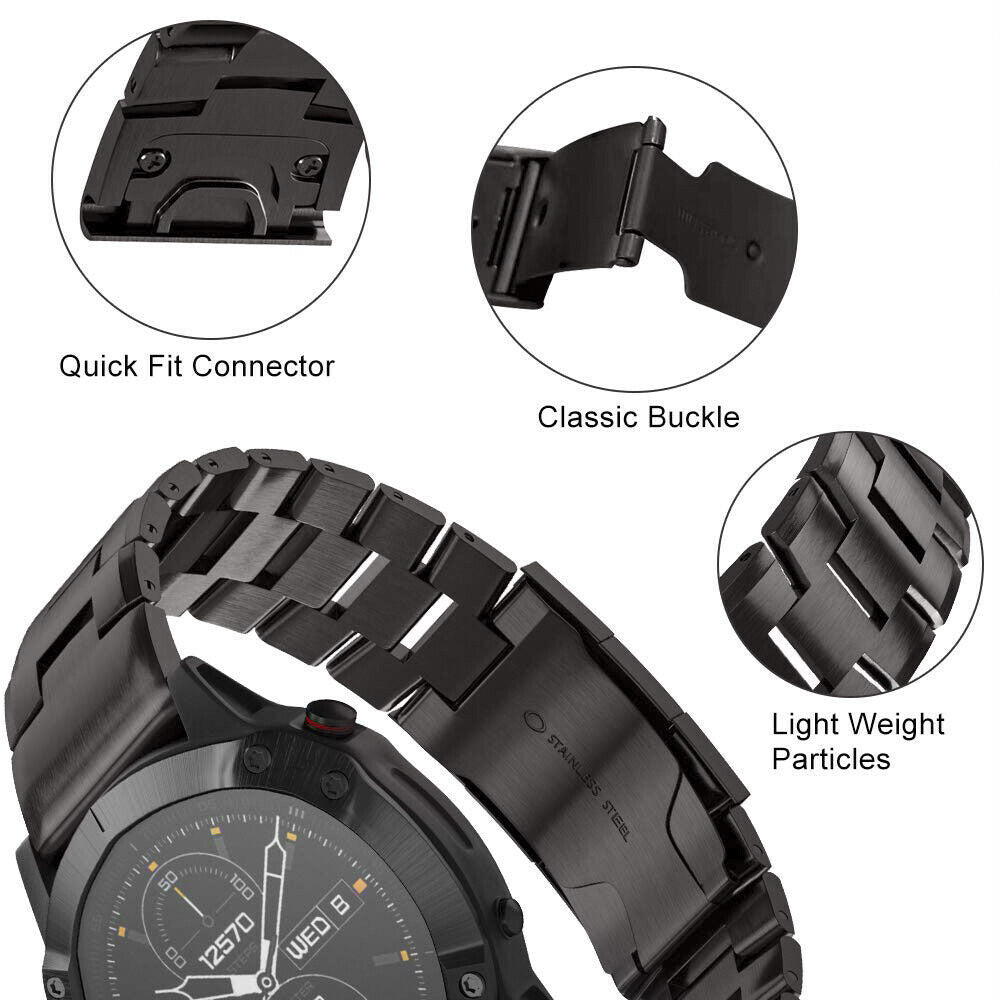 Eine schwarze Smartwatch mit Metallarmband, Schnellverschluss, klassischer Schnalle und leichten Partikeln. Das Zifferblatt zeigt Zeit und Datum an.