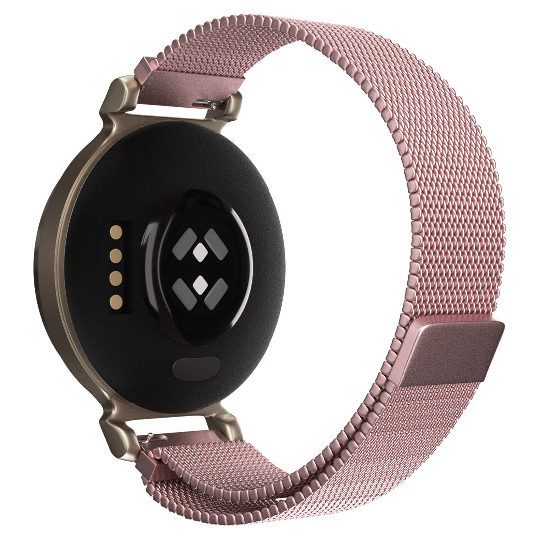Eine roségoldene Smartwatch mit einem Mesh-Armband. Das Zifferblatt ist schwarz, mit goldenen Akzenten. Das Armband ist um die Uhr gebogen.