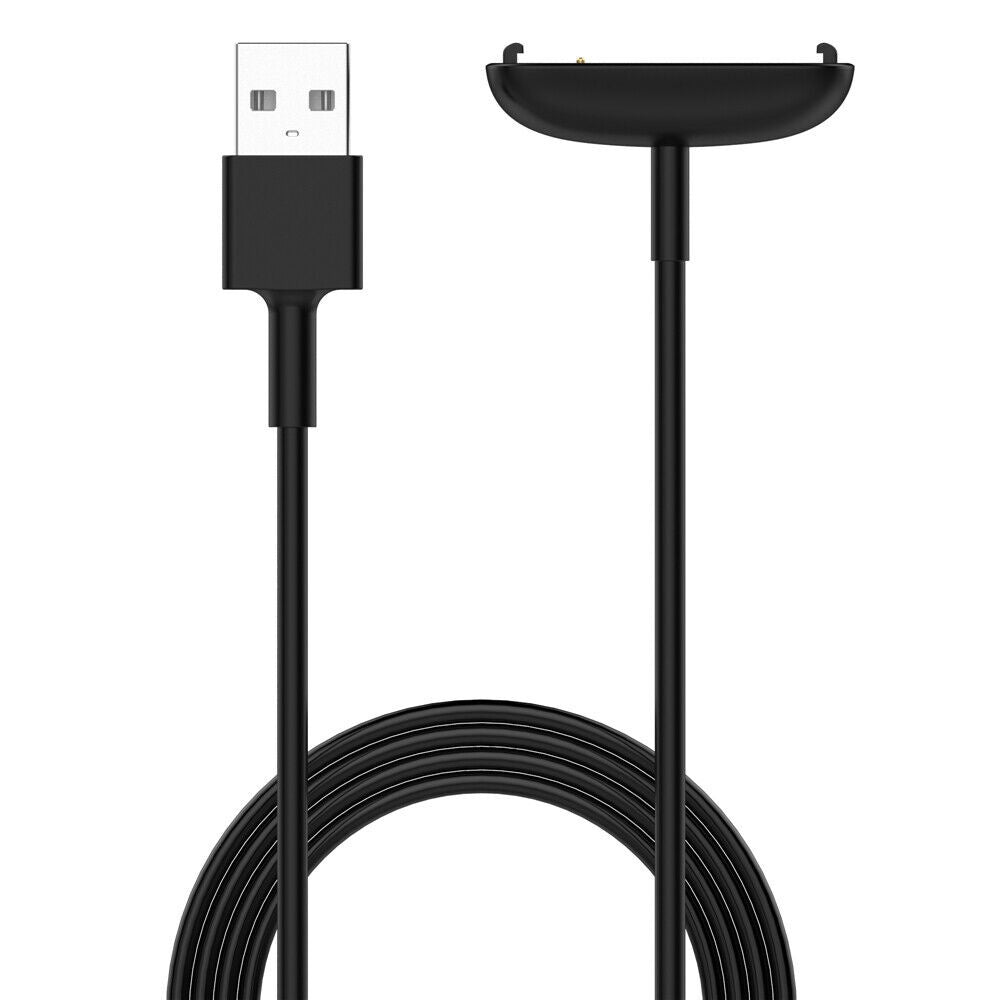 Ein schwarzes USB-Kabel mit Ladestation. Das Kabel ist unten aufgerollt. Der USB-Anschluss befindet sich oben links.