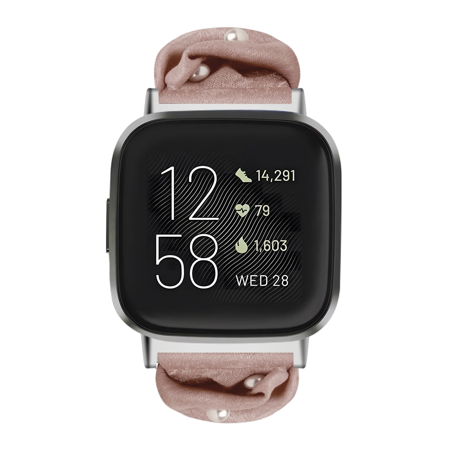 Eine Smartwatch mit schwarzem Bildschirm zeigt Zeit, Schritte und Herzfrequenz an. Sie hat ein silbernes Gehäuse und ein rosa Stoffband mit weißen Perlen.