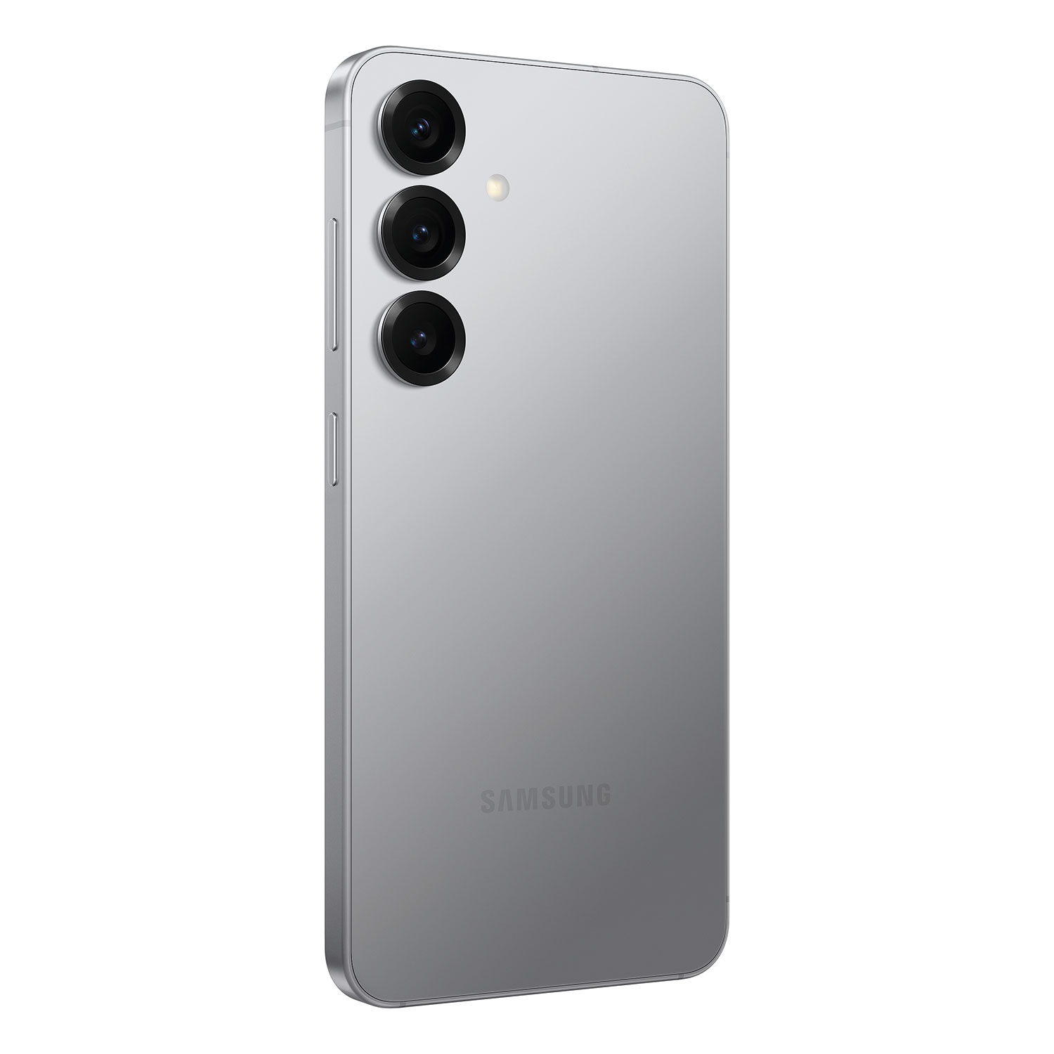 Ein silbernes Smartphone mit drei Rückkameras, einem Blitz und dem Samsung-Logo. Das Telefon ist leicht angewinkelt.