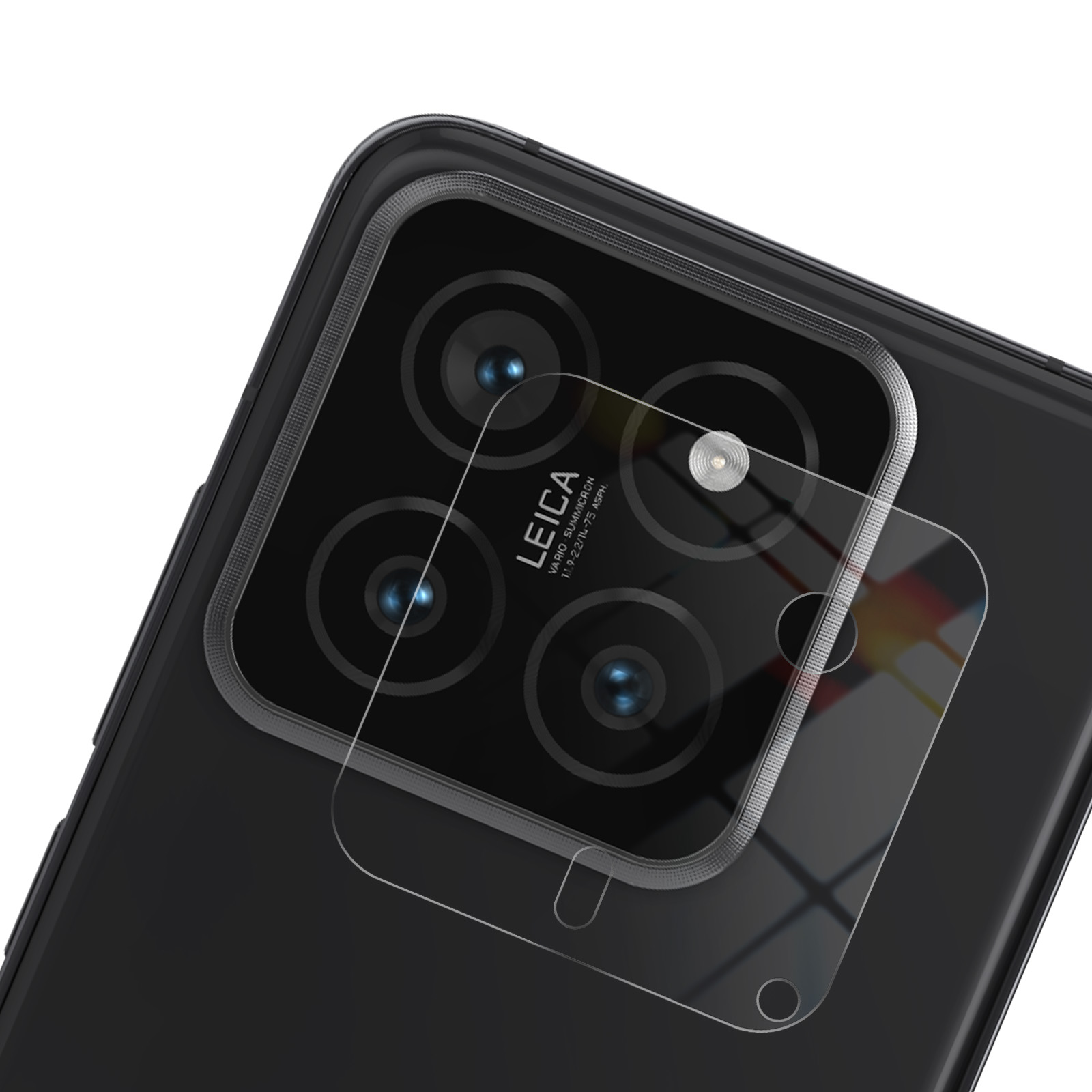 Un modulo fotocamera per telefono con quattro lenti, un proteggi schermo e il marchio Leica.