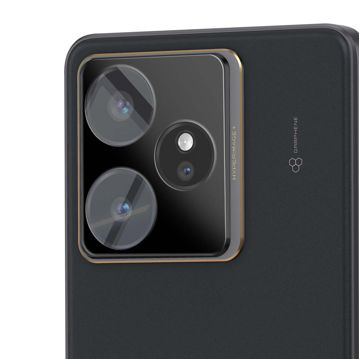 Gros plan sur le module caméra d'un smartphone. Il a trois lentilles, une bordure dorée et un corps noir texturé. Indique Hyperimage+ et Graphène.
