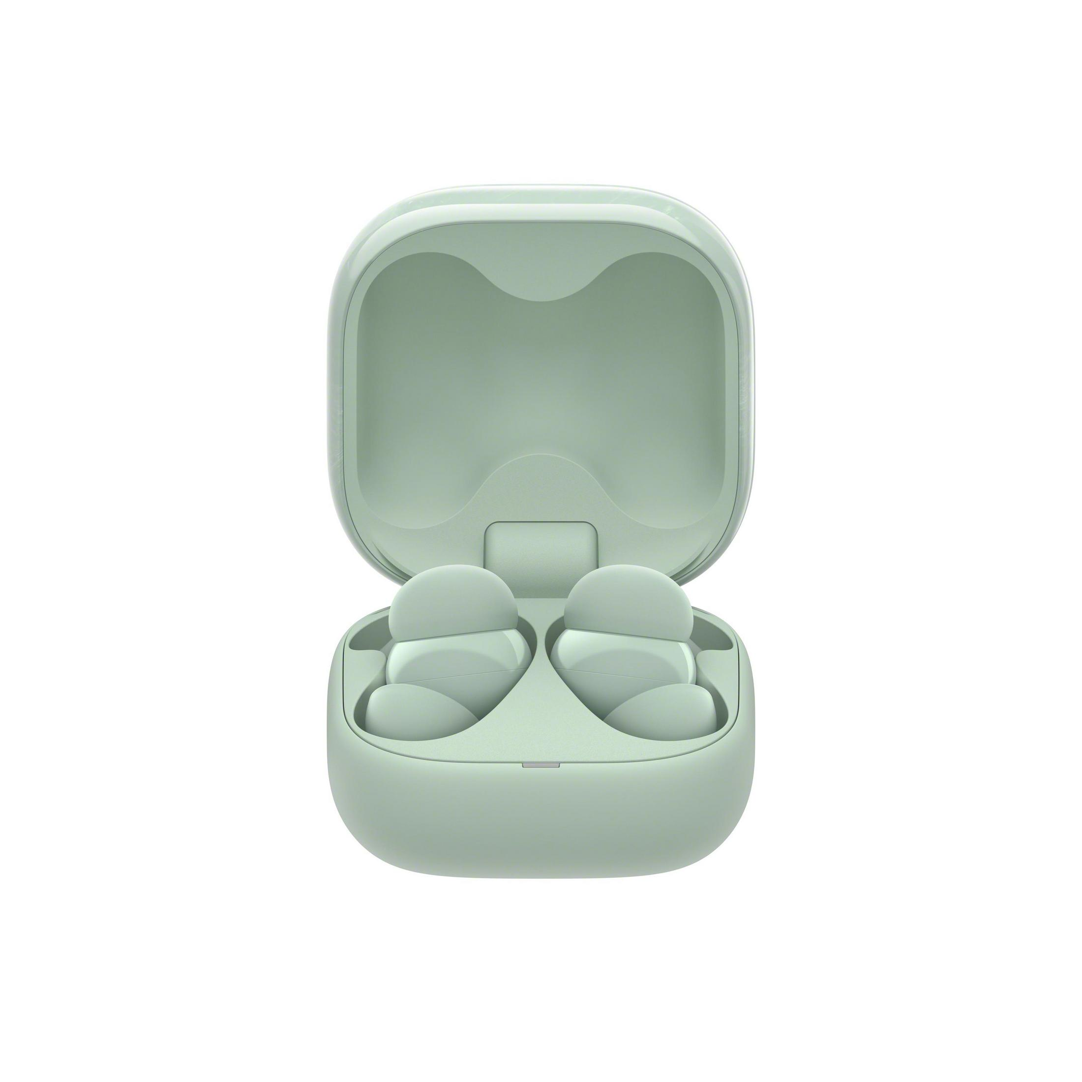 Un estuche de auriculares verde claro abierto con dos auriculares dentro. El fondo es blanco.