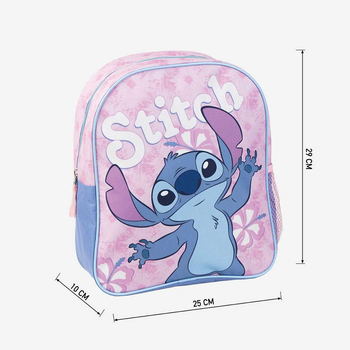 Ein rosa Rucksack mit Stitch-Illustration, Blumenmuster. Abmessungen: 29x25x10 cm. Stitch ist blau mit großen Augen und Ohren.