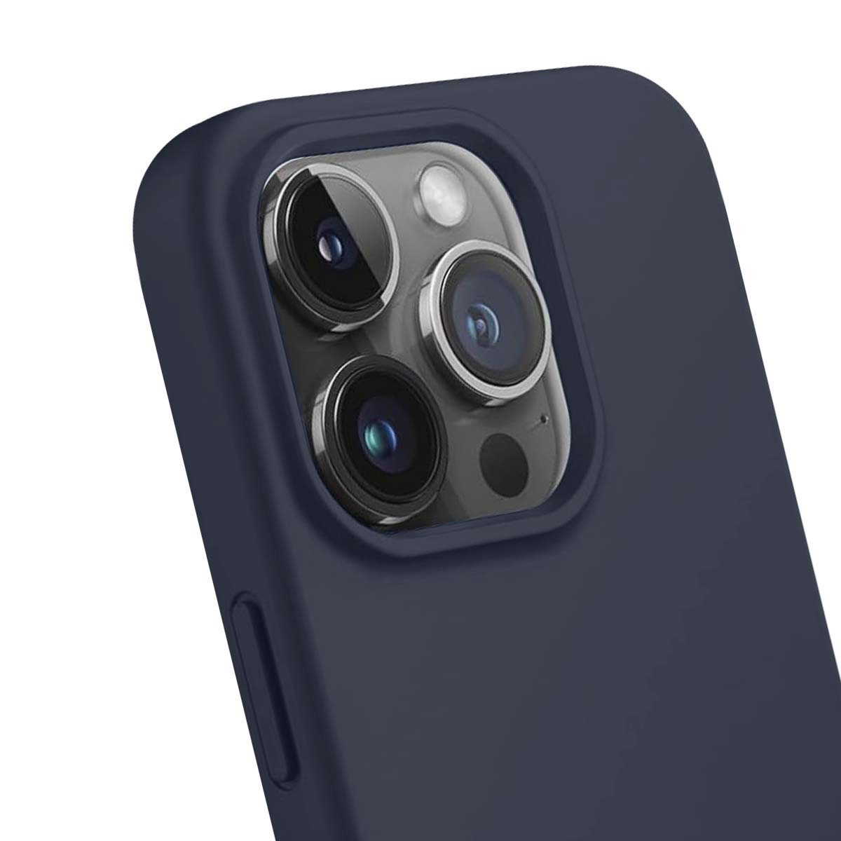 Primo piano di una custodia per telefono blu scuro con una fotocamera a triplo obiettivo e un flash. La custodia è liscia, le lenti sono visibili.