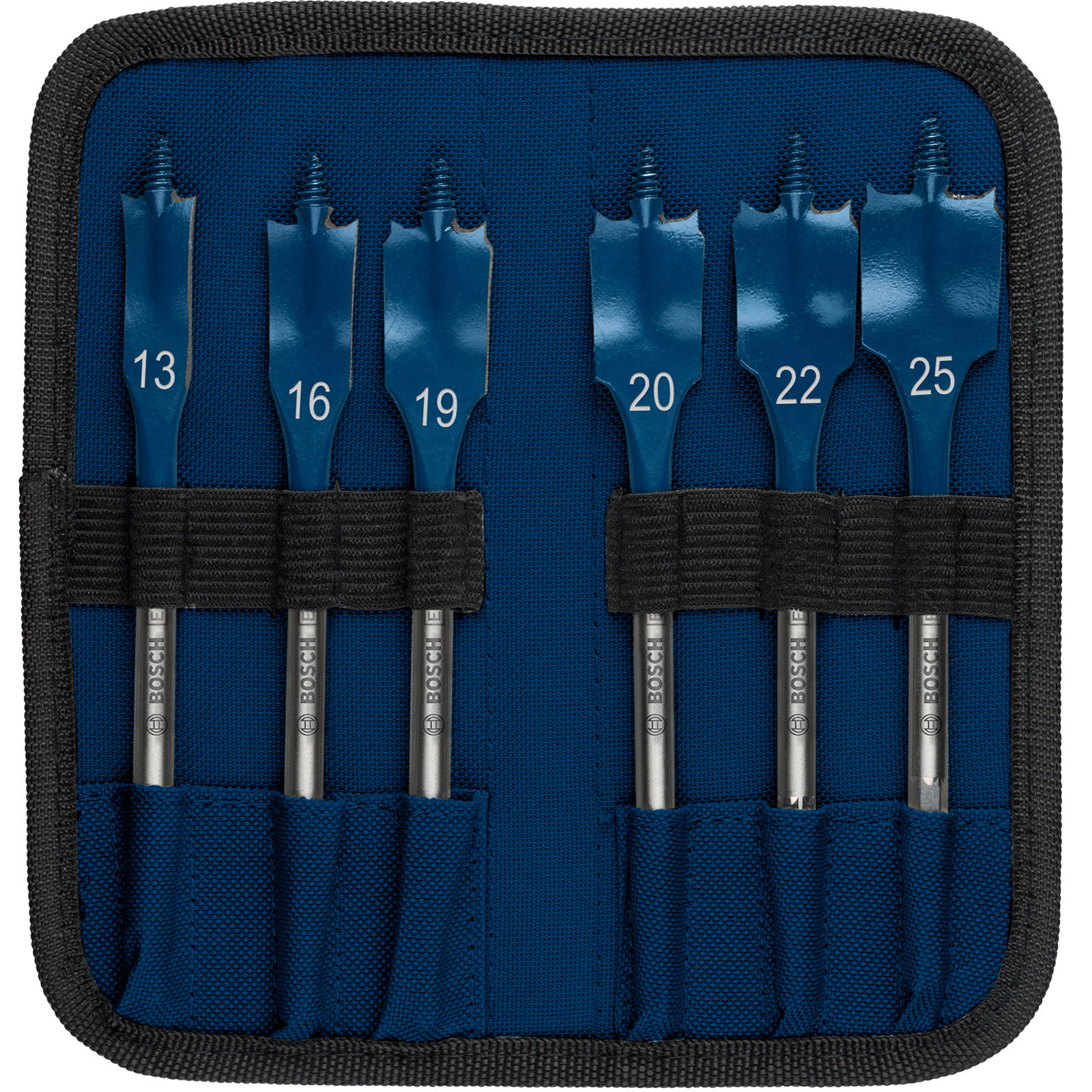 Ein blaues Bohrer-Set in einem blauen Koffer. Die Bits haben die Nummern 13, 16, 19, 20, 22 und 25. Die Marke ist Bosch.