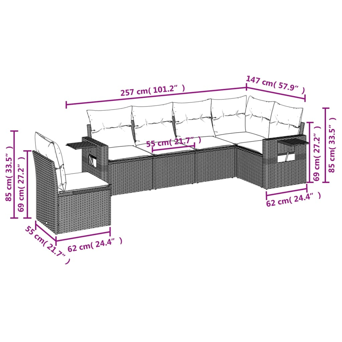 Ein Diagramm eines Outdoor-Ecksofas aus Korbgeflecht mit in Zentimetern und Zoll beschrifteten Abmessungen. Es beinhaltet Kissen und einen Beistelltisch.