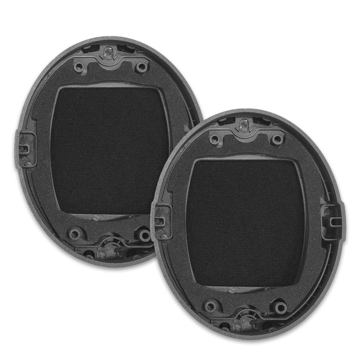 Dwie czarne poduszki nauszne do słuchawek. Każda ma prostokątny czarny środek z tkaniny otoczony szarą plastikową ramką.