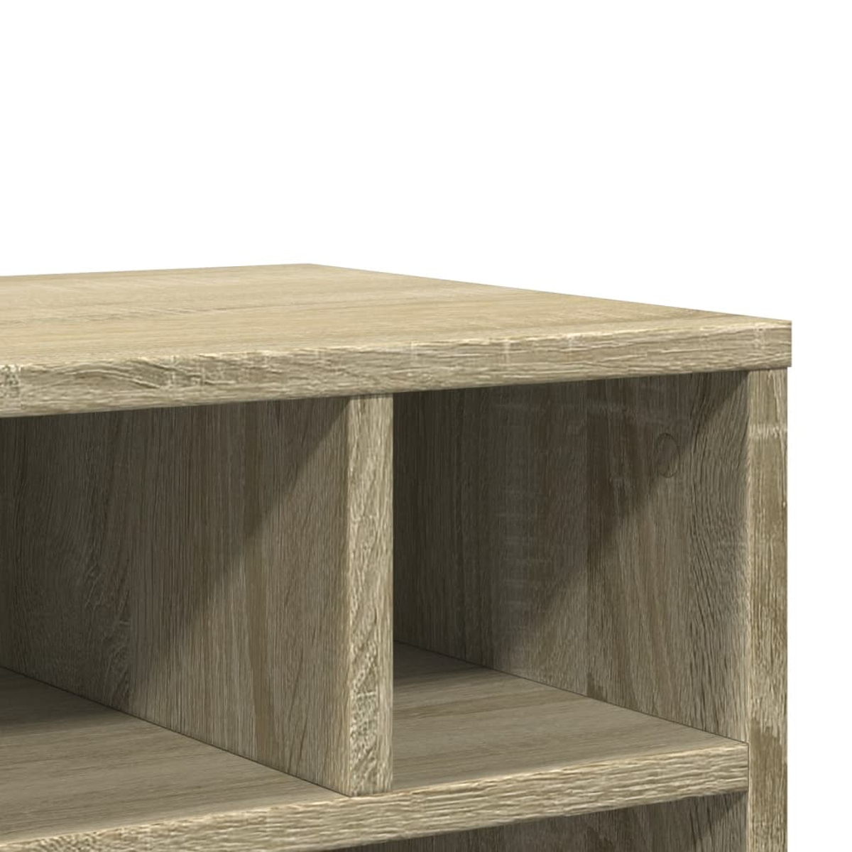 Nahaufnahme eines Holzschranks mit Regalen. Das Holz hat eine hellbraune Farbe. Es gibt zwei offene Fächer.