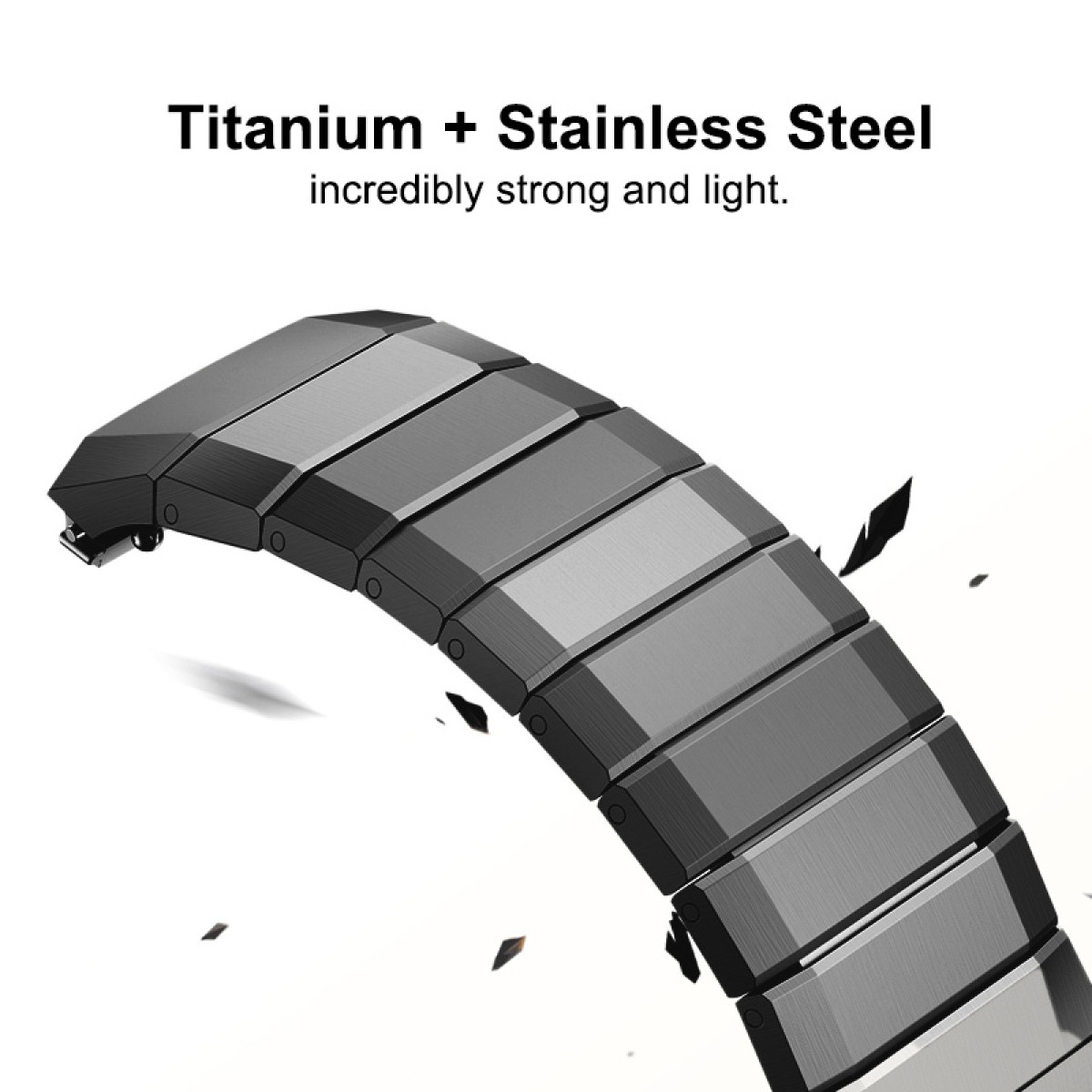 Nahaufnahme eines Uhrenarmbands. Es besteht aus grauen, rechteckigen Metallgliedern. Der Text oben lautet 'Titan + Edelstahl'.