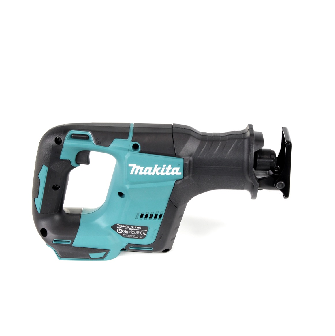 Eine Makita Säbelsäge, türkis und schwarz, auf weißem Hintergrund. Sie hat einen Griff, ein Motorgehäuse und eine Klingenhalterung.