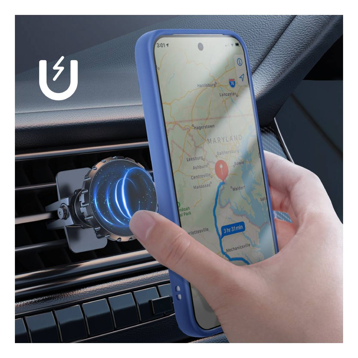 Een hand houdt een telefoon vast met een kaart. Een magnetische autohouder is bevestigd aan de ventilatie. De telefoon heeft een blauwe hoes.