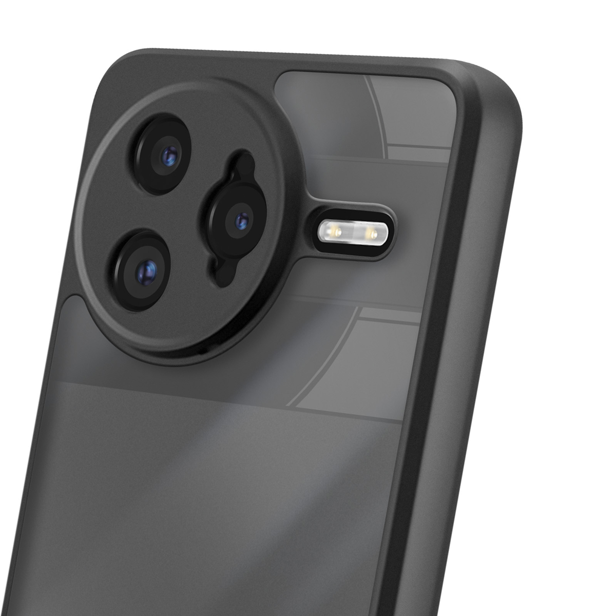 Primo piano del retro di uno smartphone nero. Presenta tre obiettivi della fotocamera, un flash e un pannello posteriore parzialmente trasparente con un design a griglia.