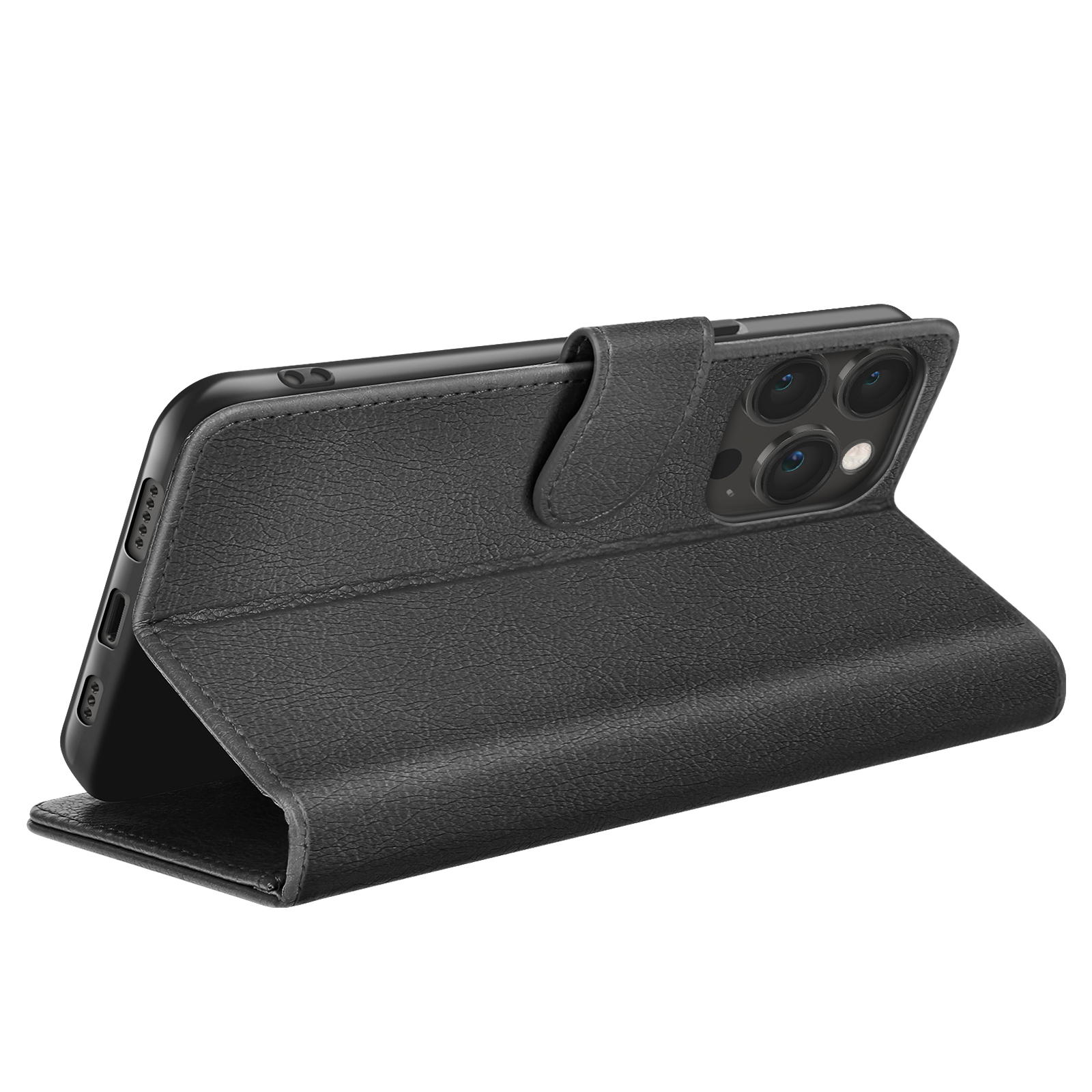 Een zwarte leren telefoonhoes met een klep, open en schuin om de camera en het scherm van de telefoon te laten zien.